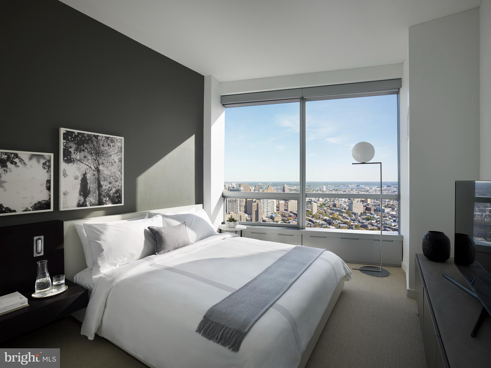 UNIVERSITY CITY - Residential Lease