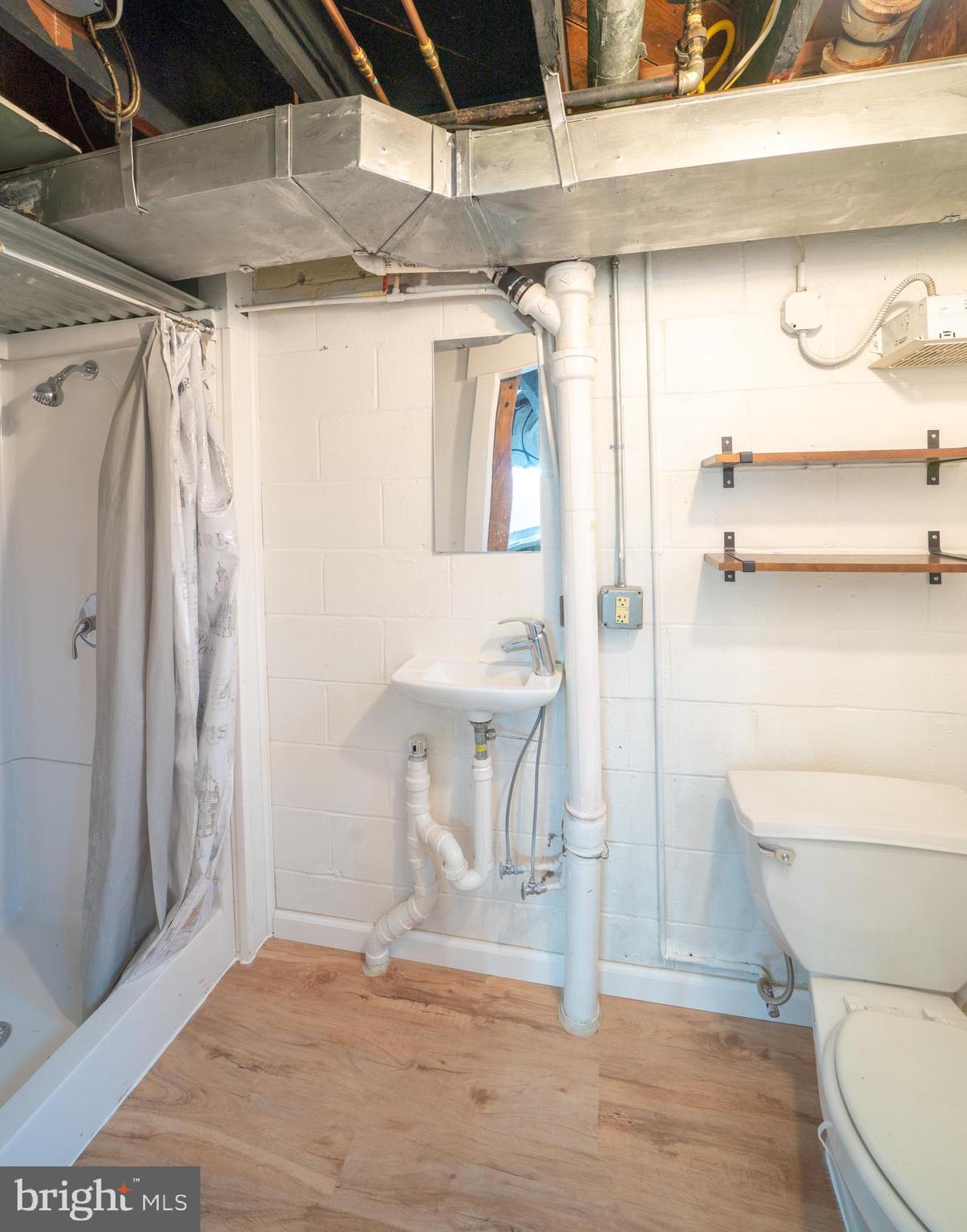 MAIDEN CHOICE VILLAGE - Residential Lease