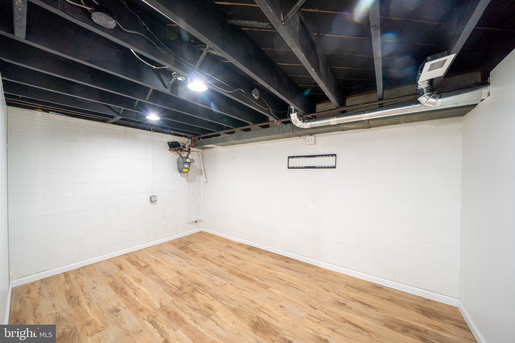 MAIDEN CHOICE VILLAGE - Residential Lease