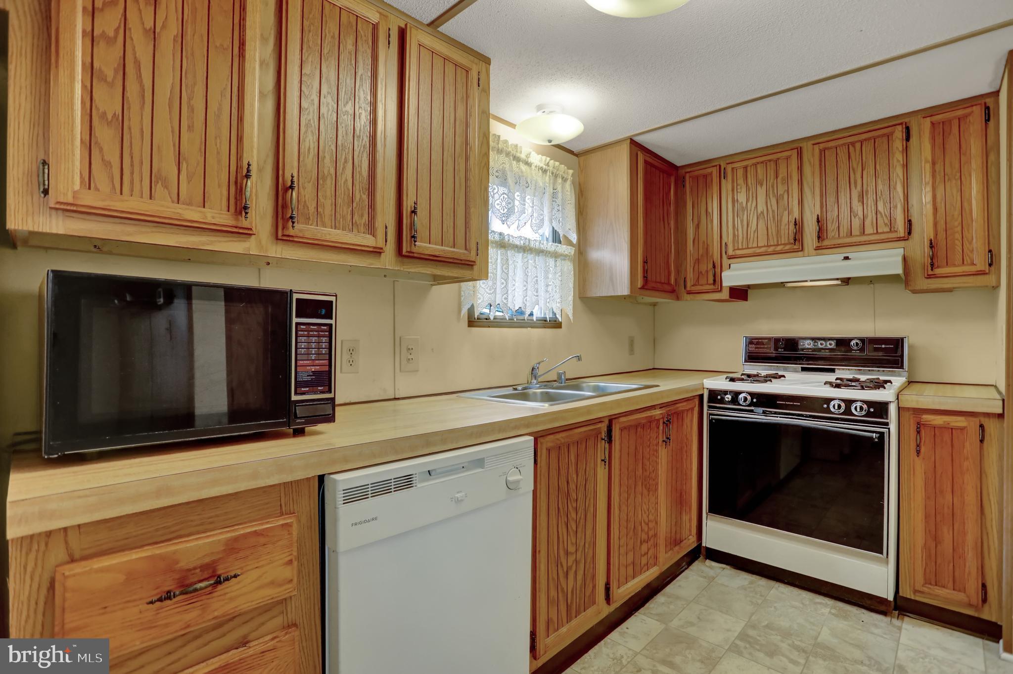 HARFORD MOBILE VILLAGE - Residential