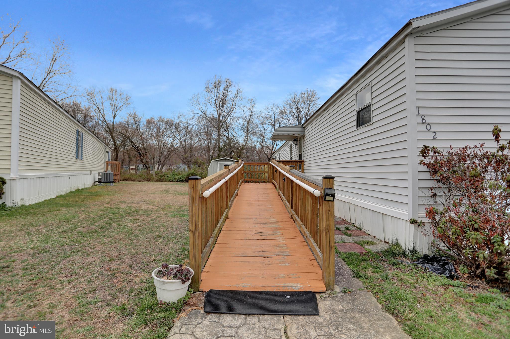 HARFORD MOBILE VILLAGE - Residential