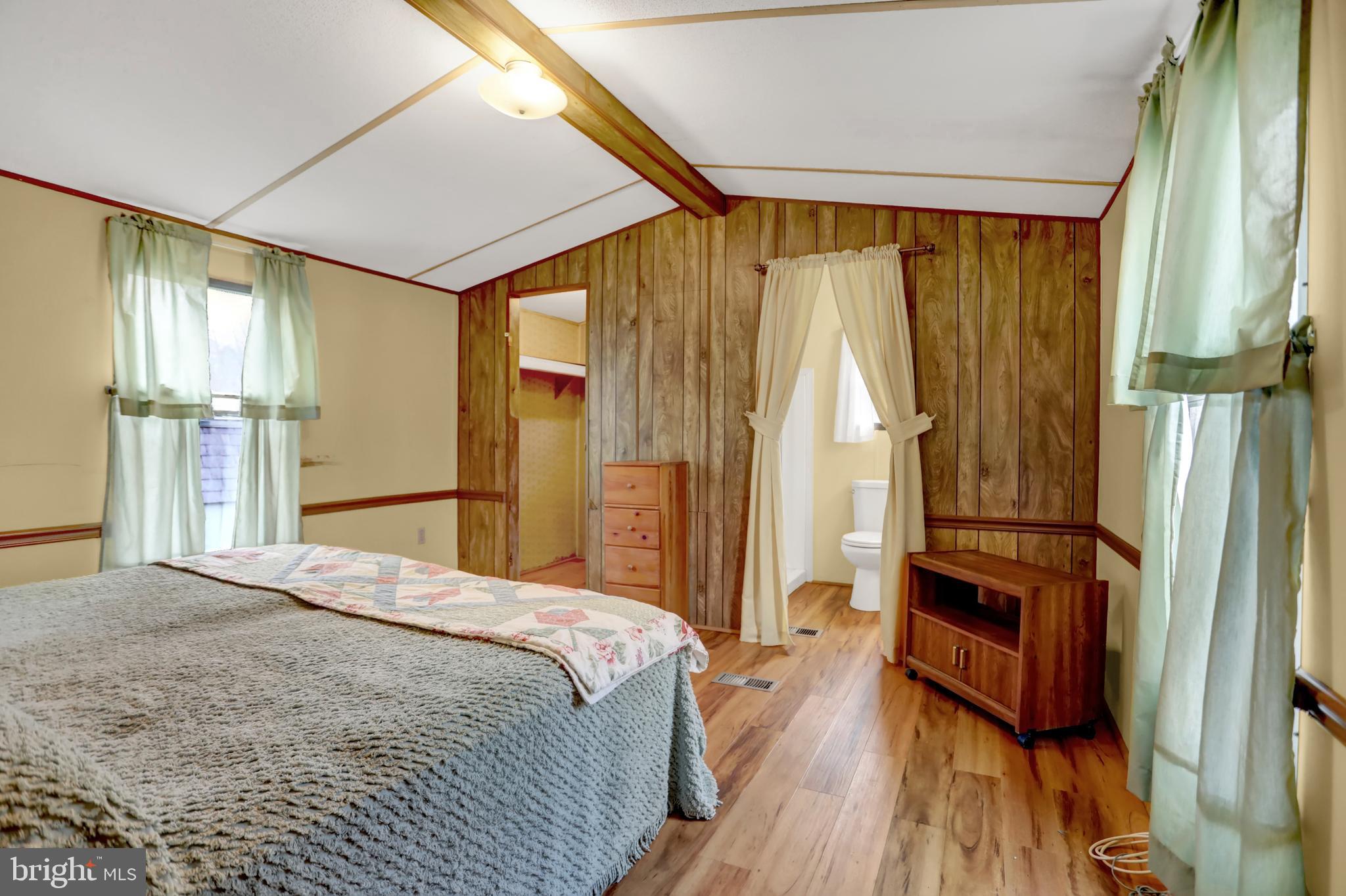 HARFORD MOBILE VILLAGE - Residential