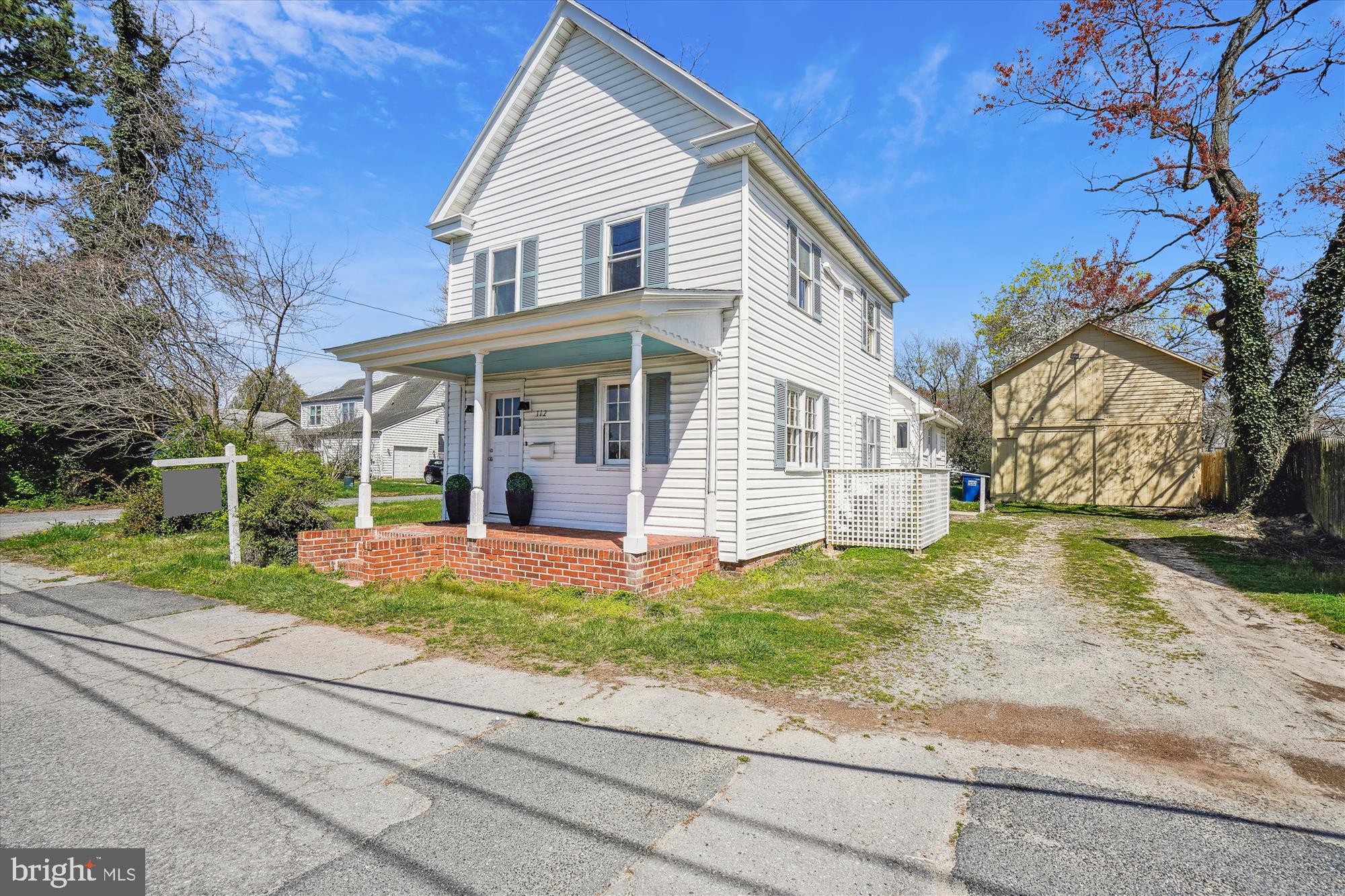 EASTON - Residential Lease
