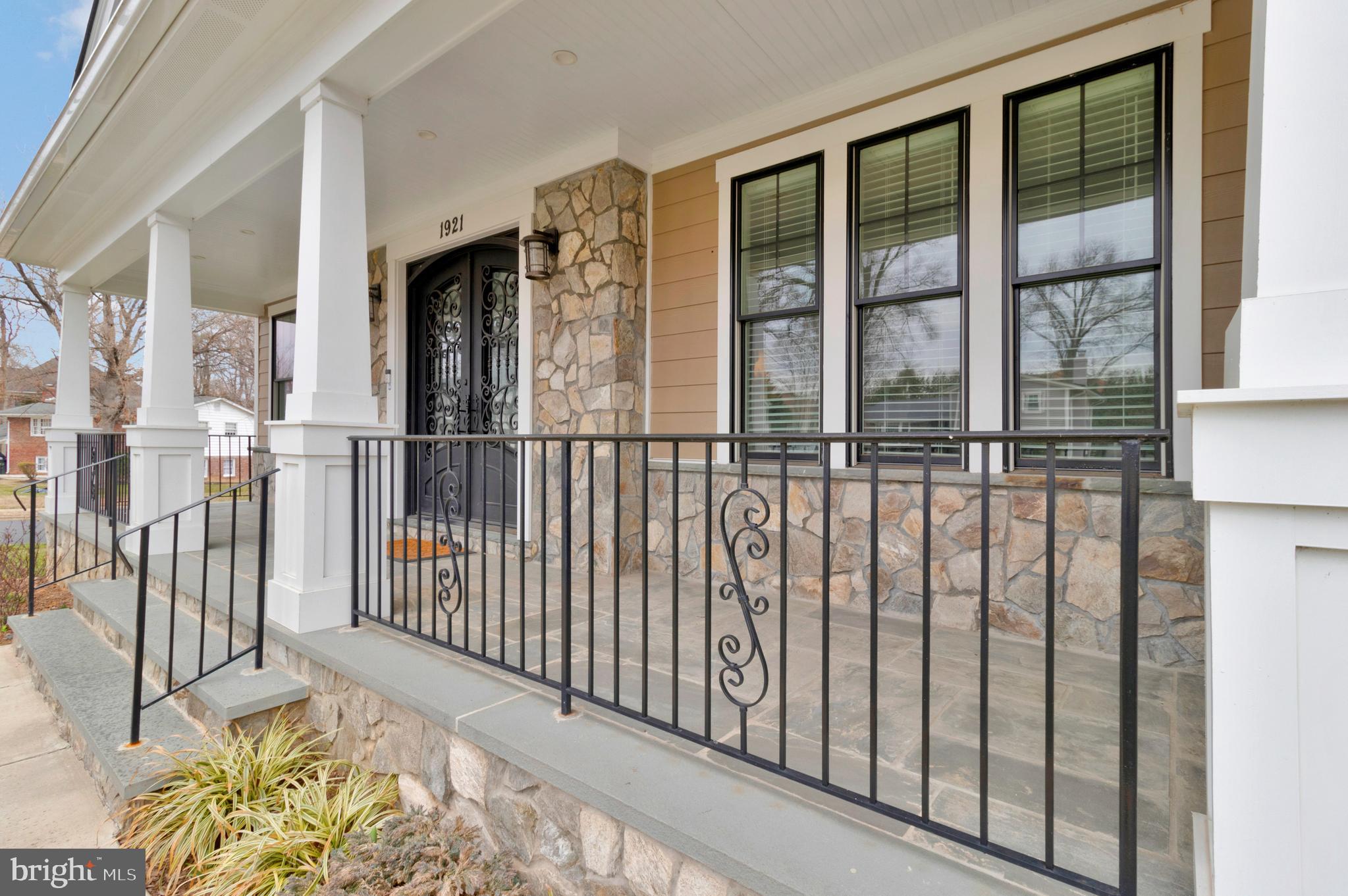 VILLA LORING - Residential