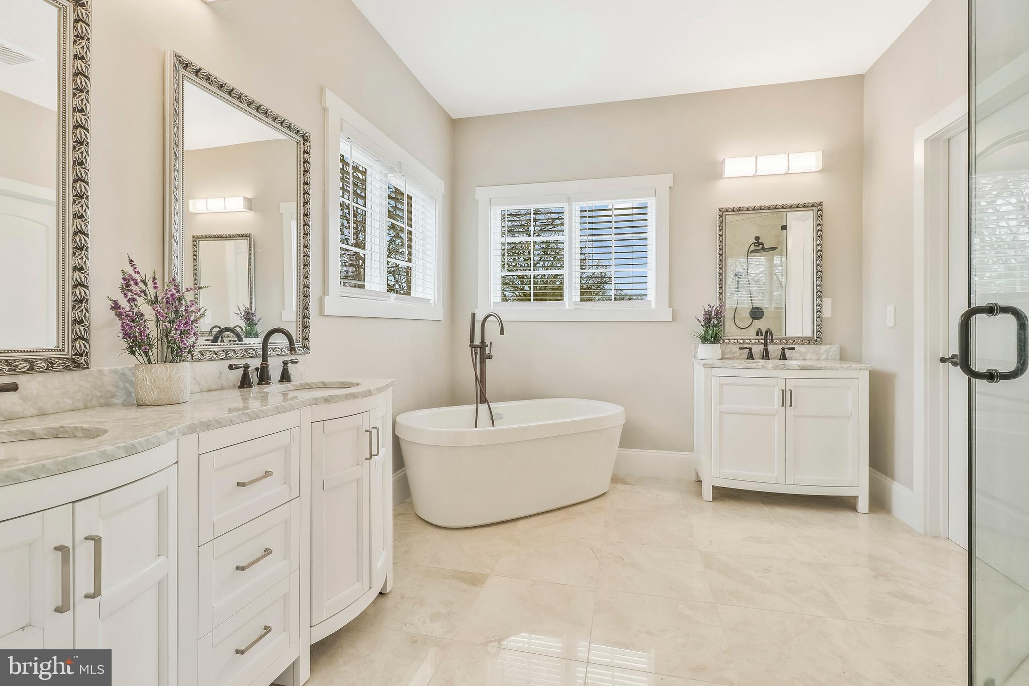 VILLA LORING - Residential