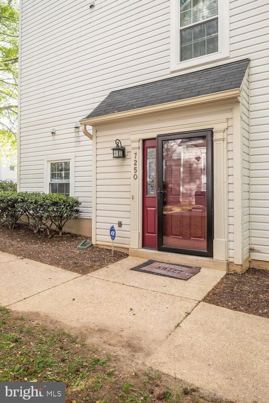 Nice 3 Bedroom, 2 full Bath end unit condo. Kitchen has new appliances, new reset lights in the open space living room and beautiful updated bathrooms. Great location near metro. Shows well sold as is. Conventional loan or cash only