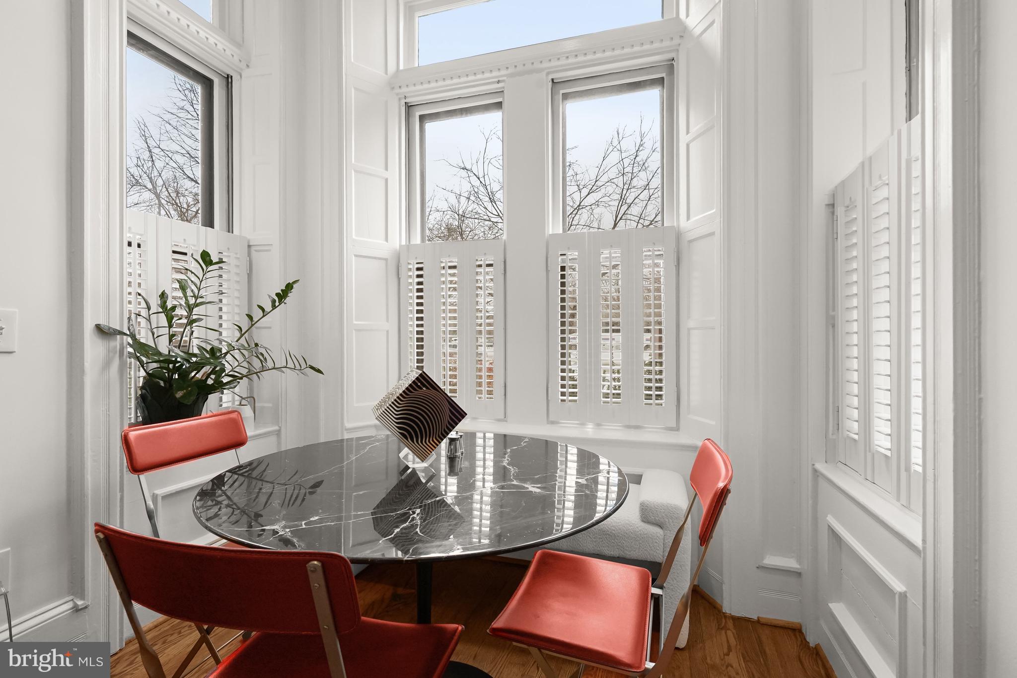 408 SEWARD SQUARE SE 1