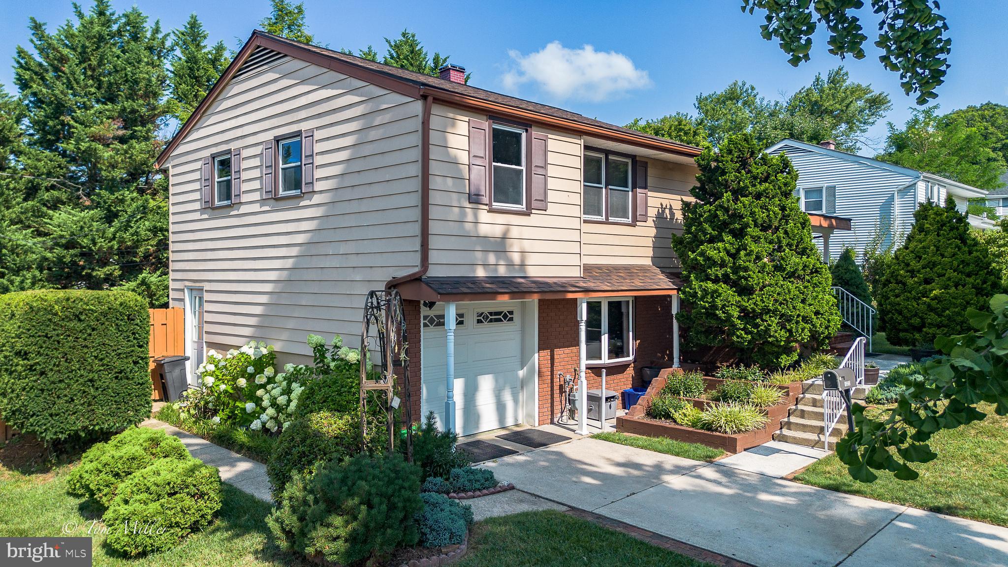 1320 MALBAY DRIVE