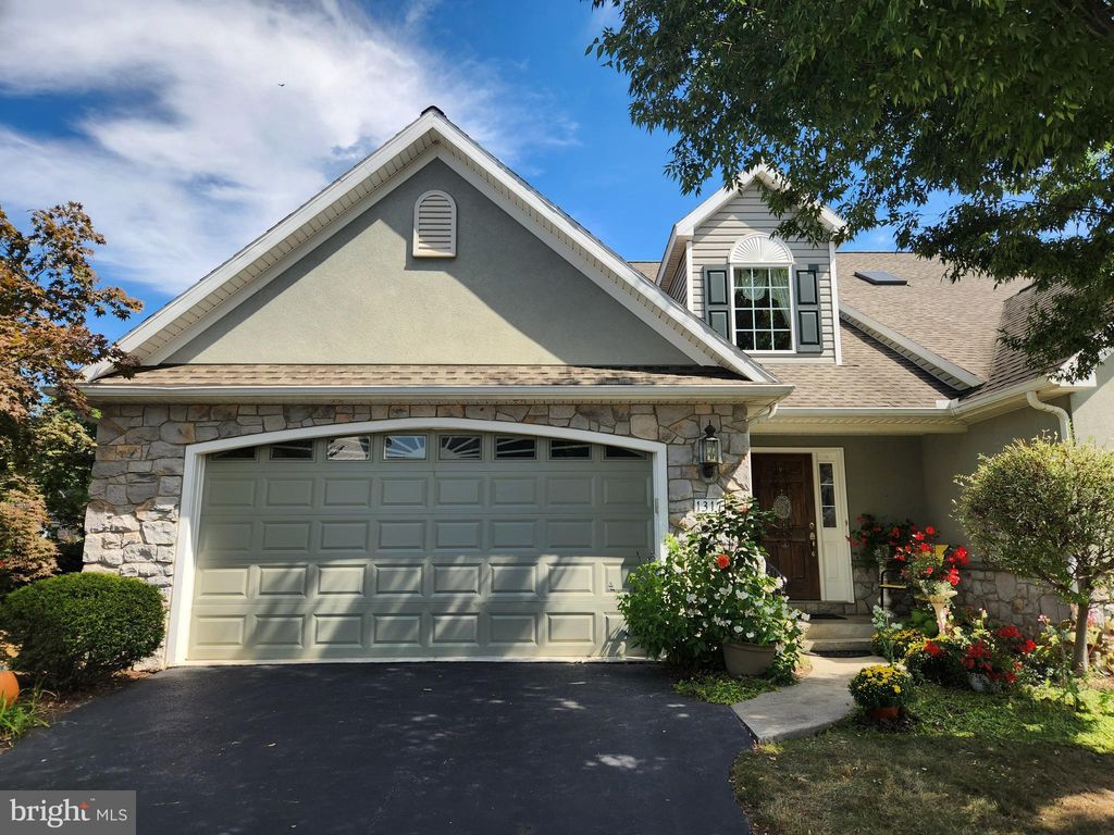 Photo of 1317 Cantebury Drive, MOUNT JOY, PA 17552 (MLS # PALA2076422)