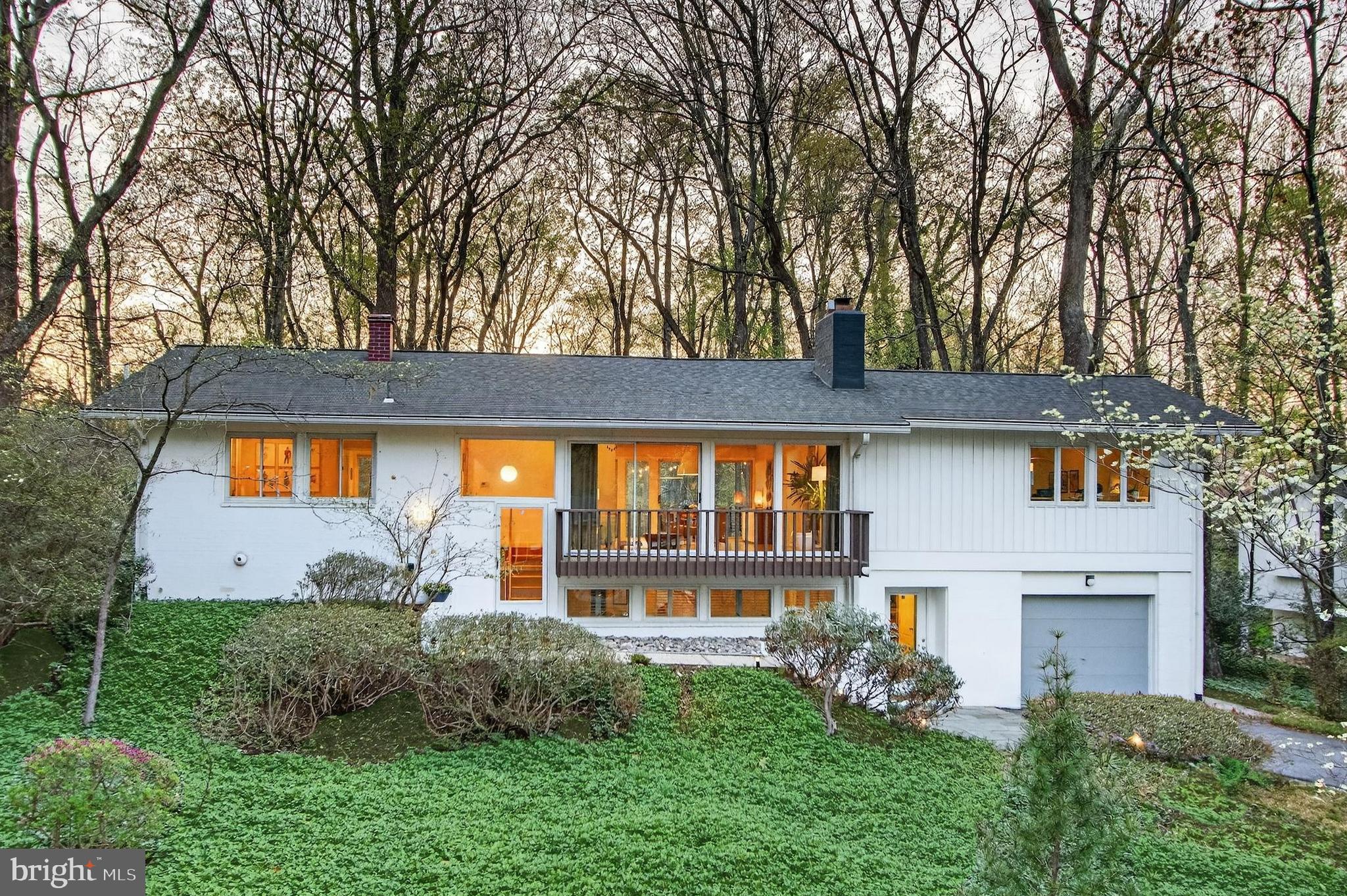 CARDEROCK SPRINGS - Residential