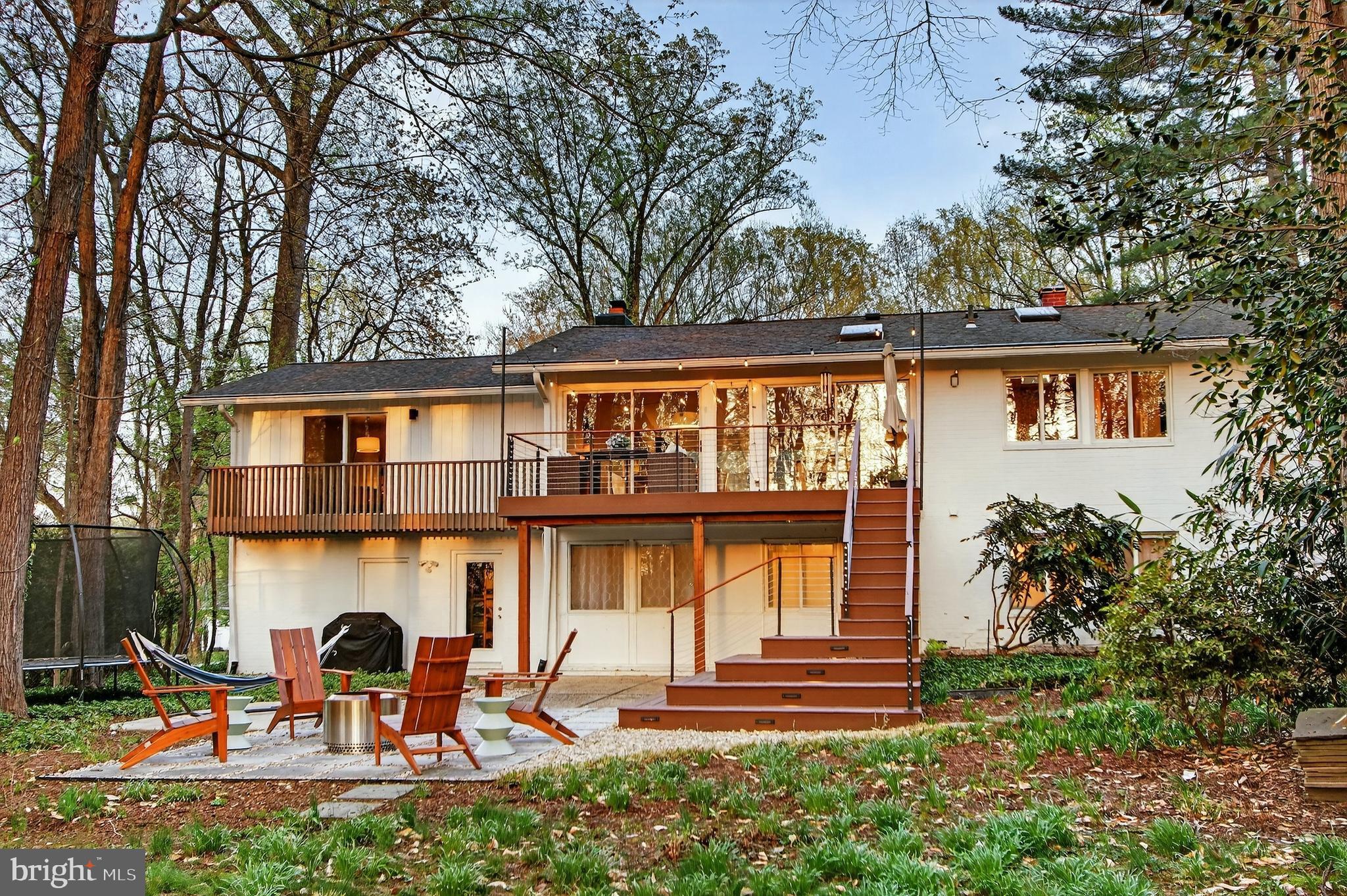 CARDEROCK SPRINGS - Residential