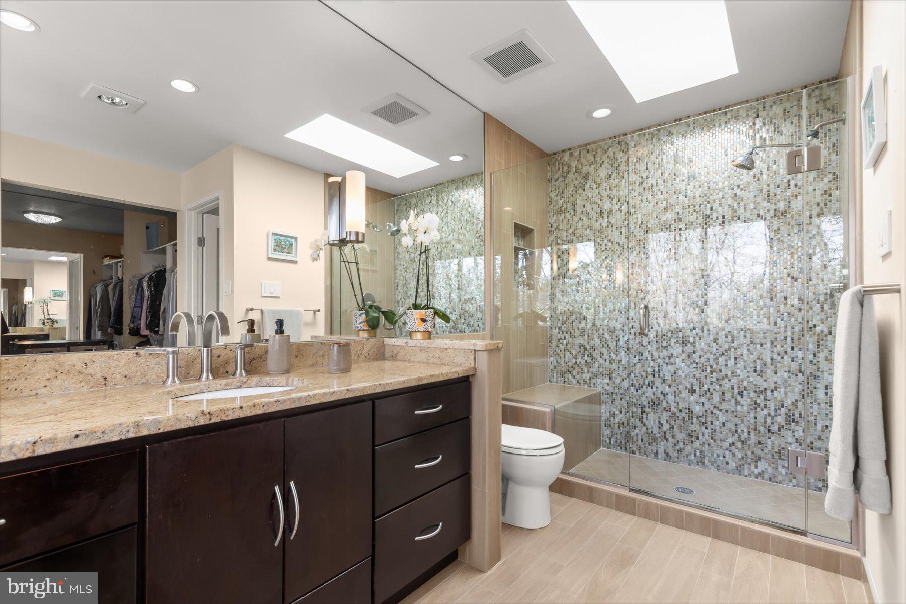 CARDEROCK SPRINGS - Residential