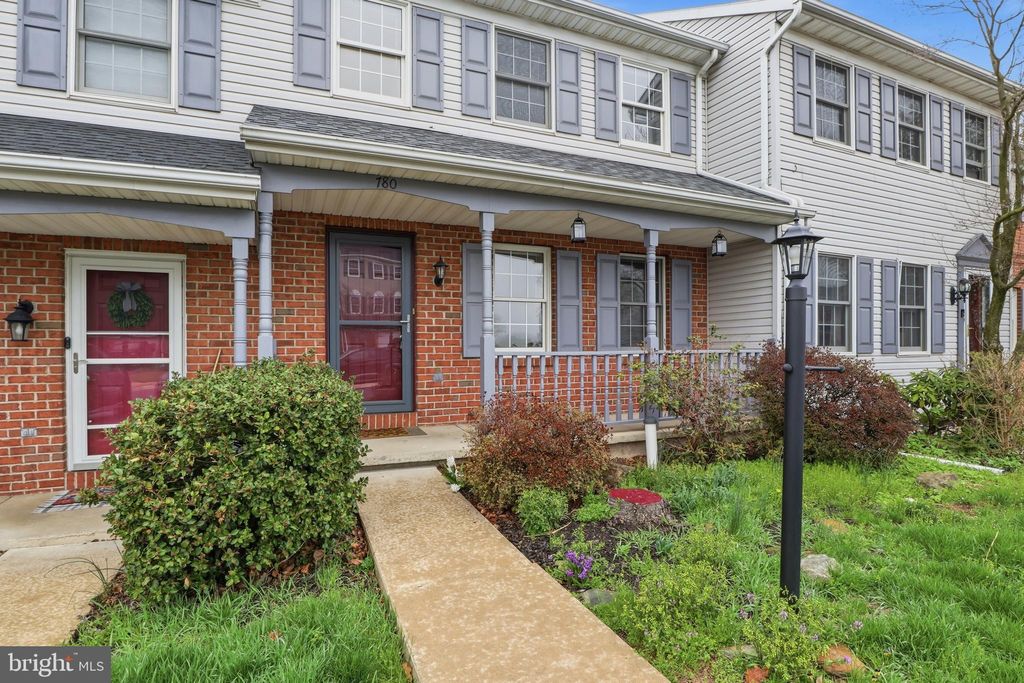 Photo of 780 Robin Hill Circle, YORK, PA 17404 (MLS # PAYK2100704)