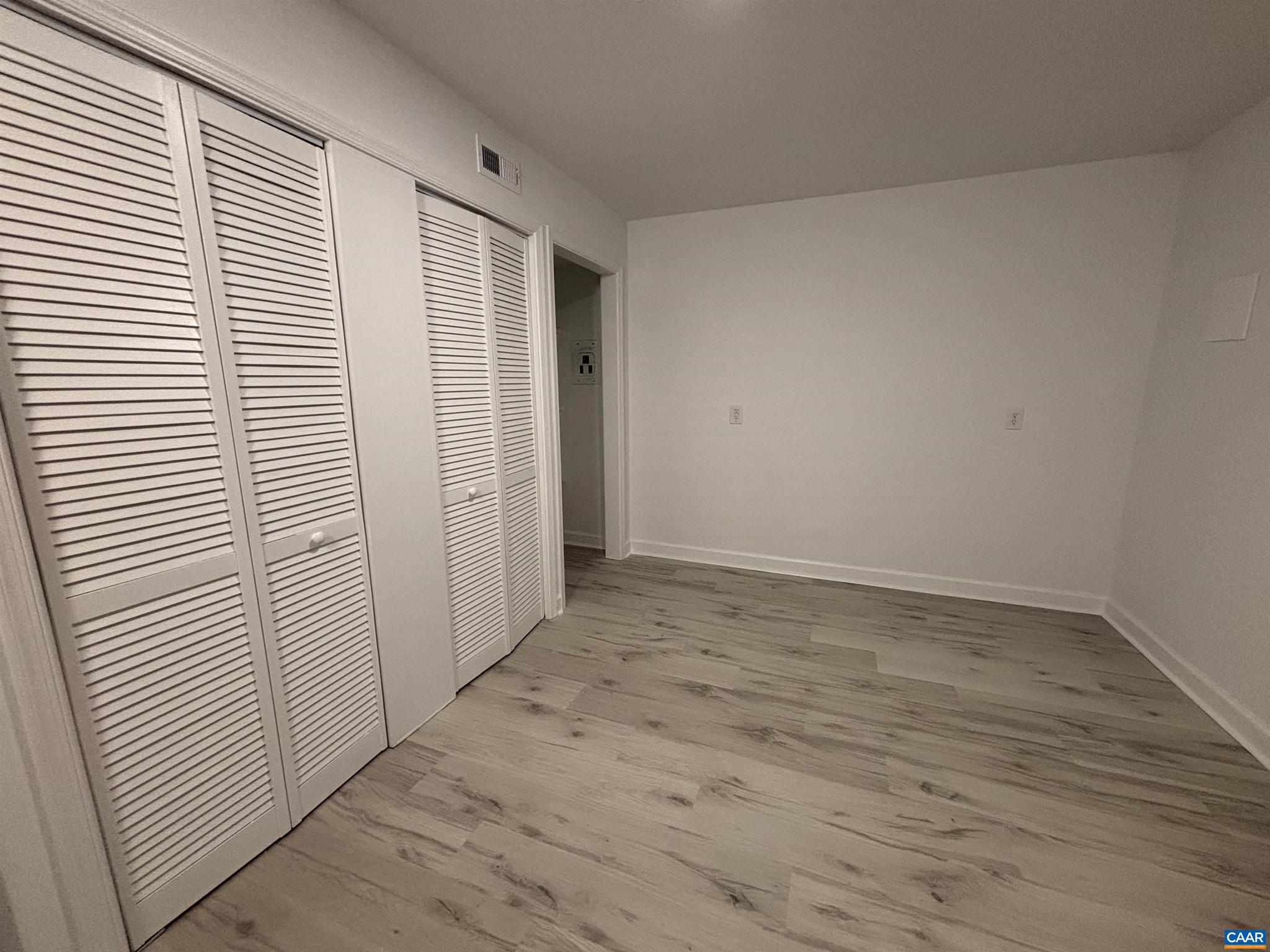 STONEHENGE - Residential