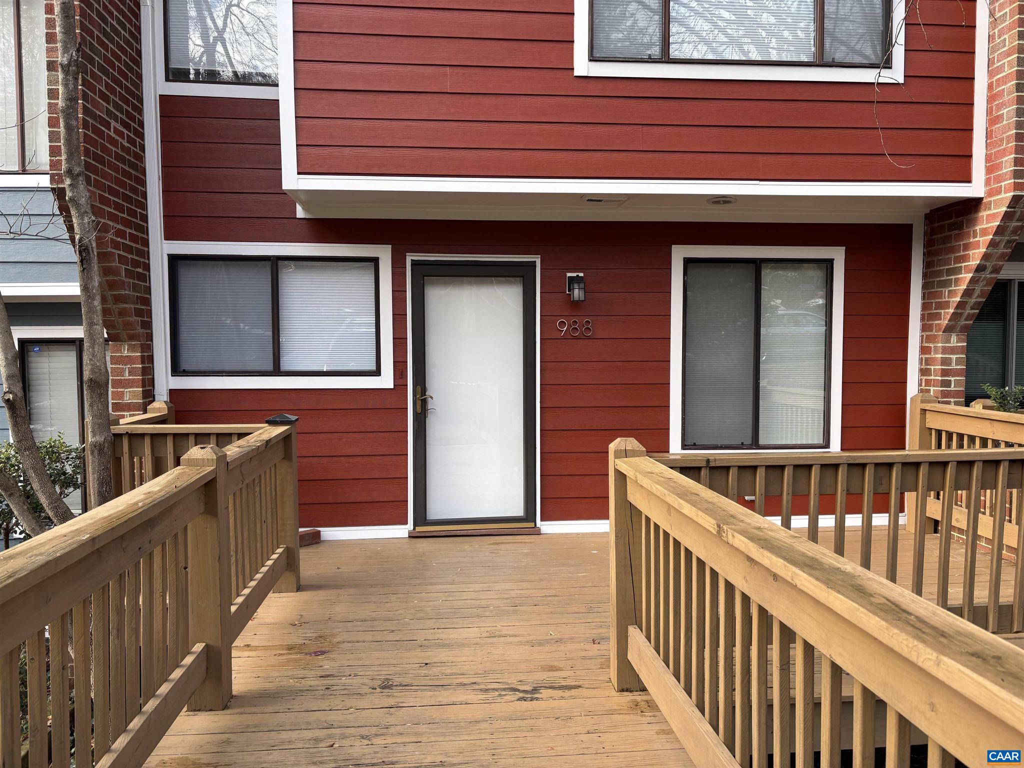 STONEHENGE - Residential