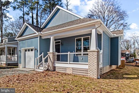 133 6TH ST COLONIAL BEACH VA 22443