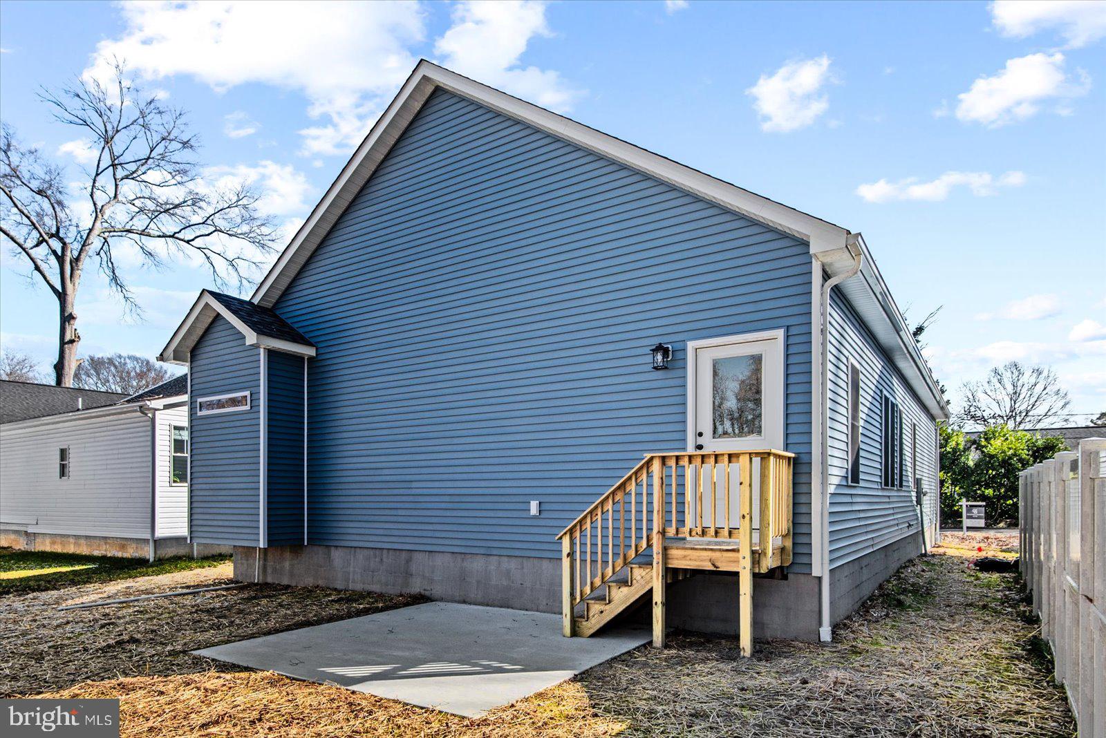 CLASSIC SHORES - Residential