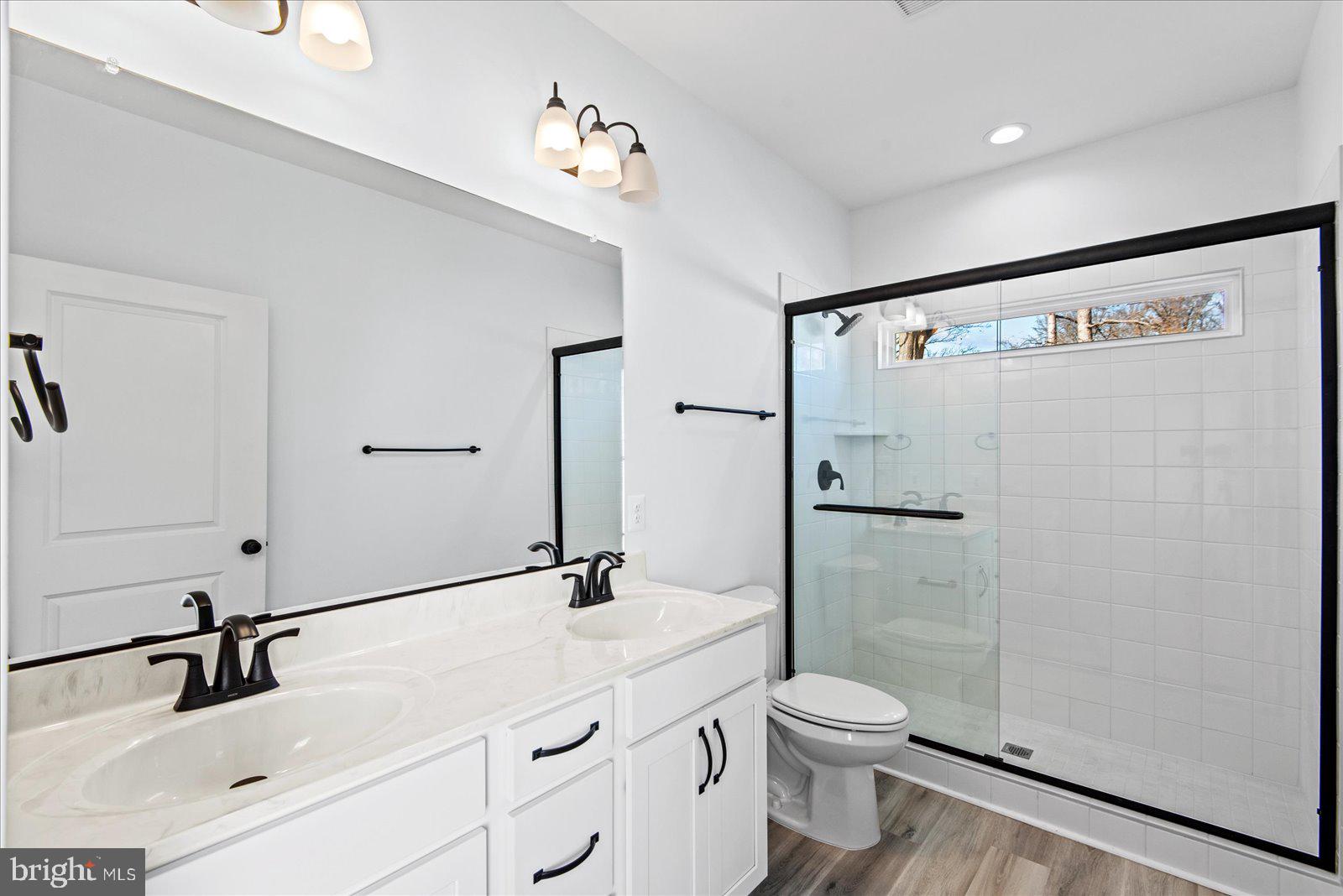 CLASSIC SHORES - Residential