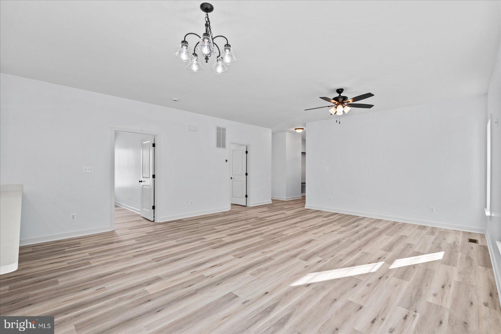 CLASSIC SHORES - Residential