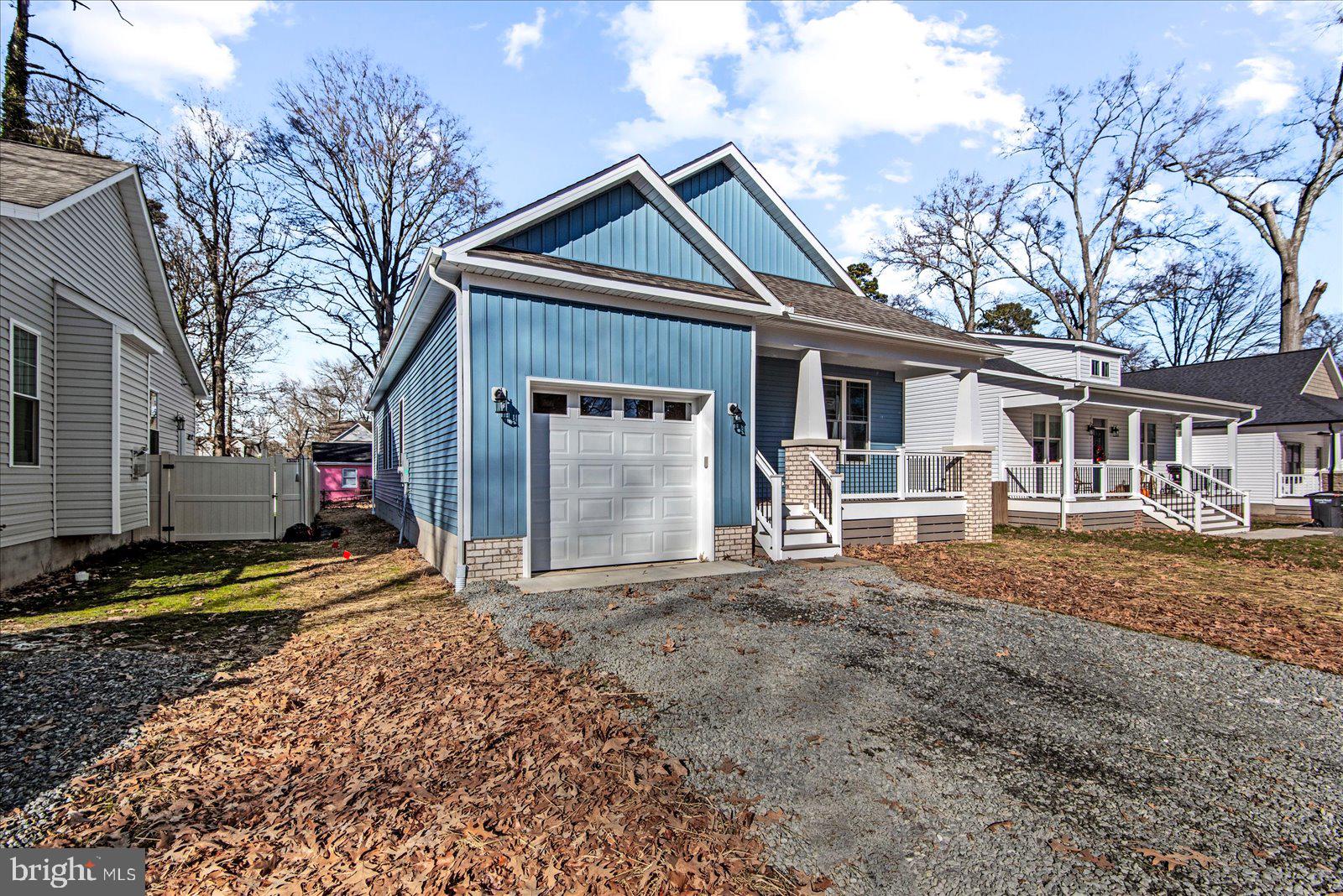 CLASSIC SHORES - Residential