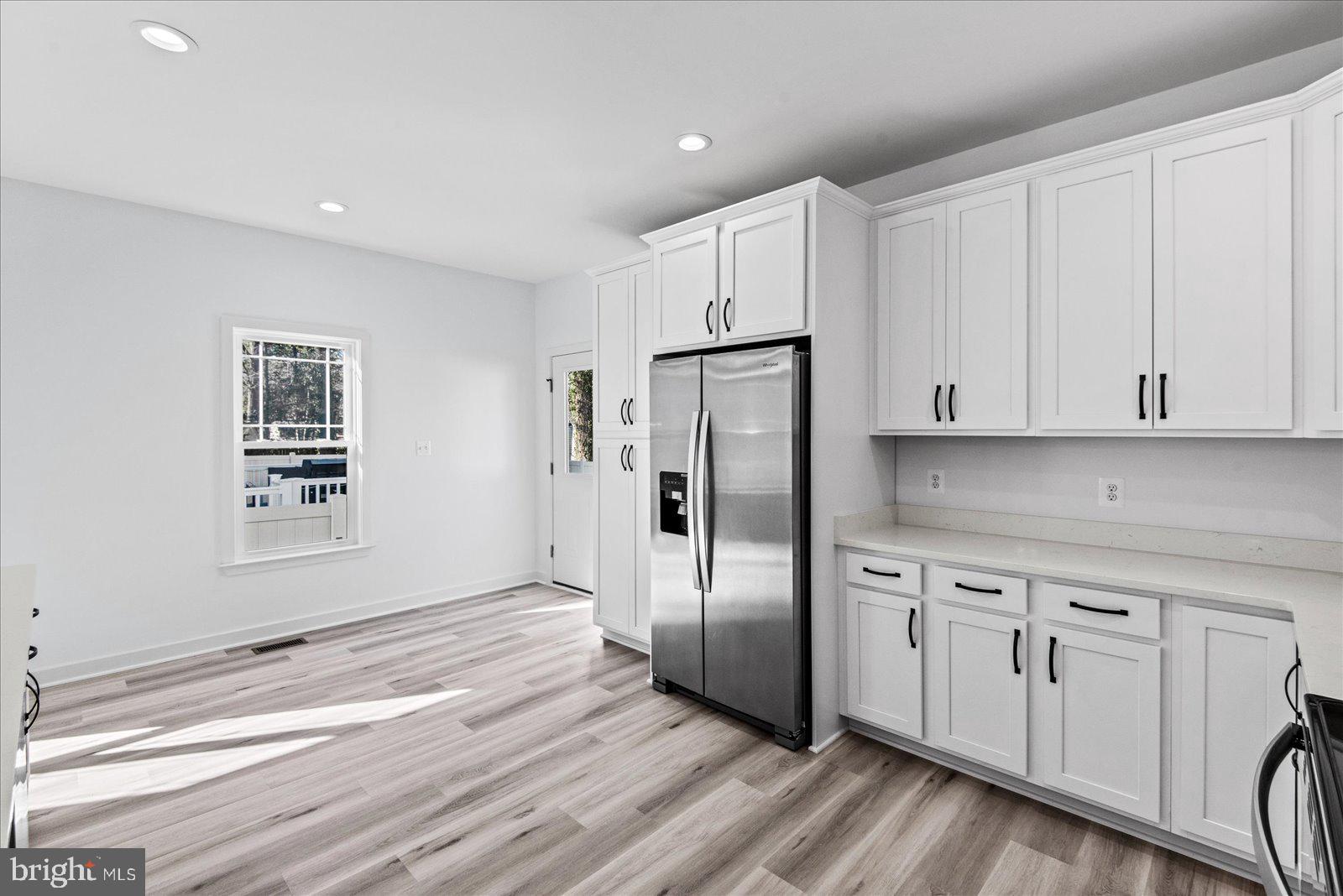 CLASSIC SHORES - Residential