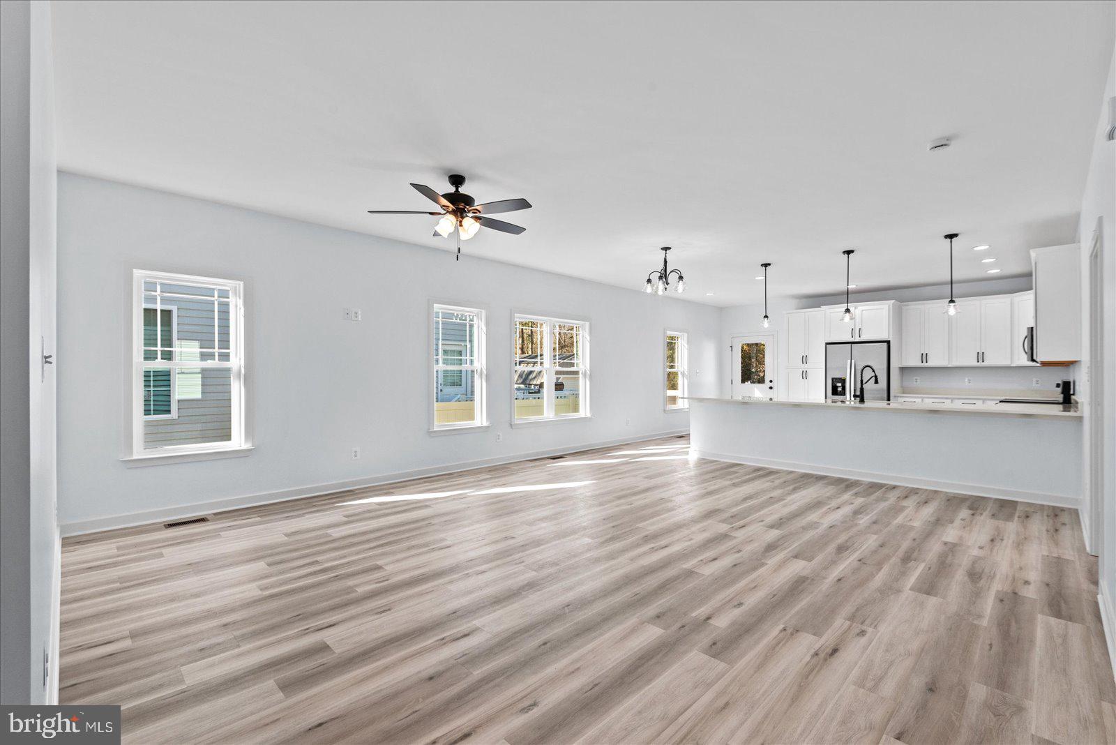 CLASSIC SHORES - Residential