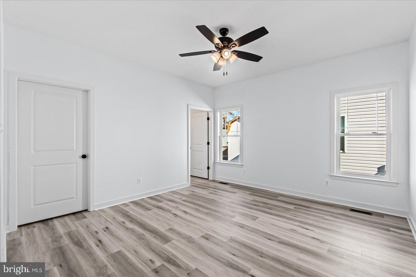 CLASSIC SHORES - Residential