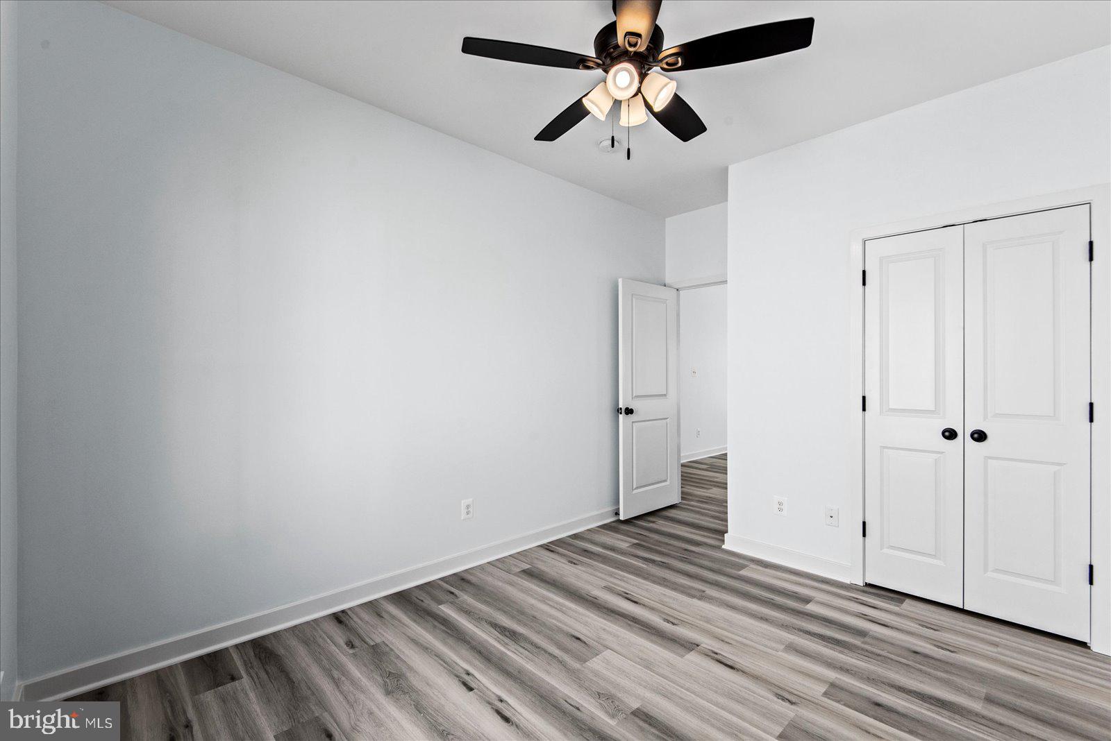 CLASSIC SHORES - Residential