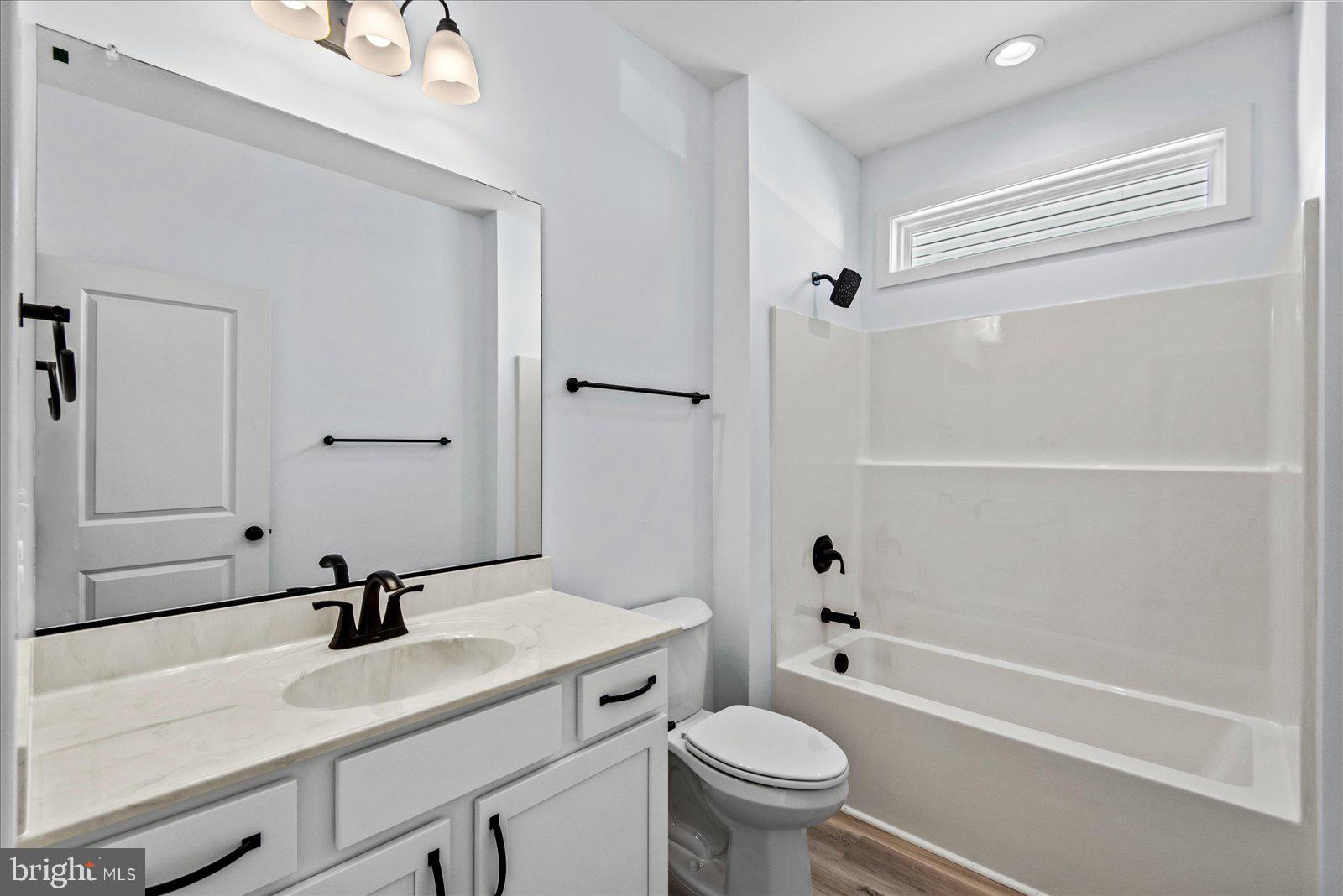 CLASSIC SHORES - Residential