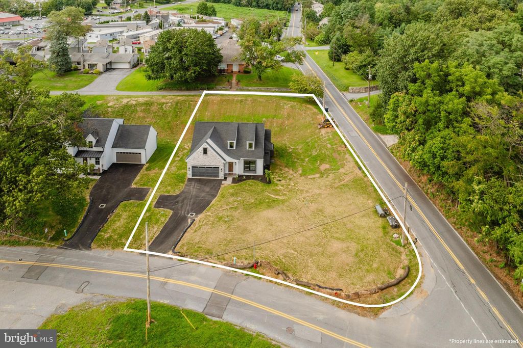 Photo of 13 Lauber Road, Akron, PA 17501 (MLS # PALA2055866)