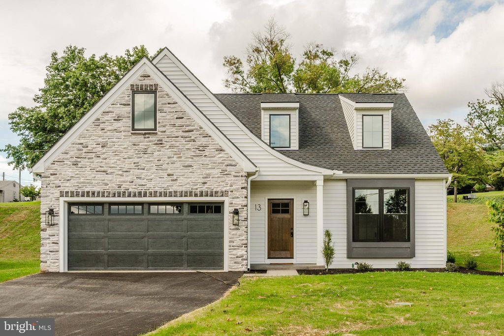 Photo of 13 Lauber Road, Akron, PA 17501 (MLS # PALA2055866)