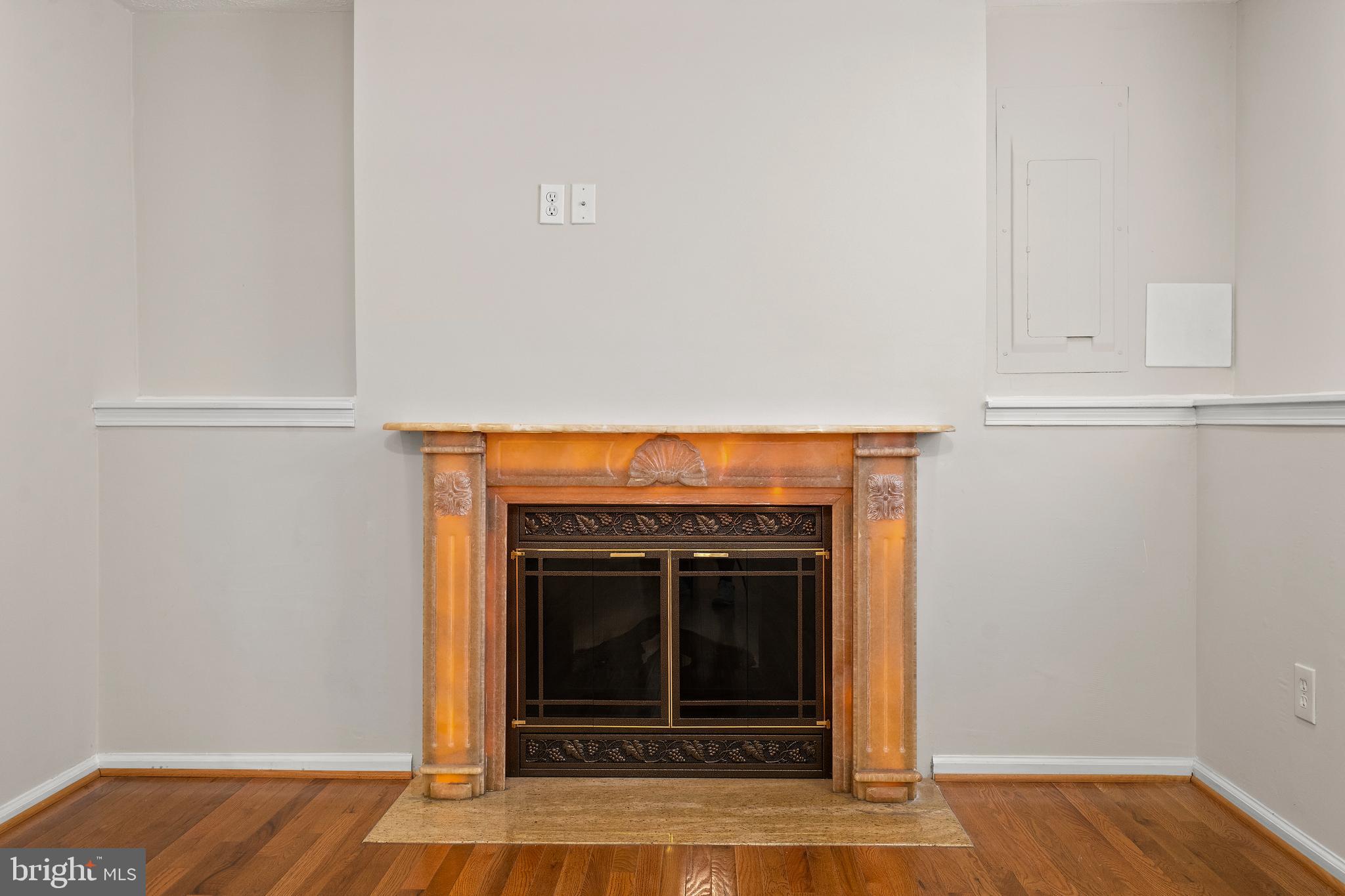 HILLCREST ORCHARDS - Residential