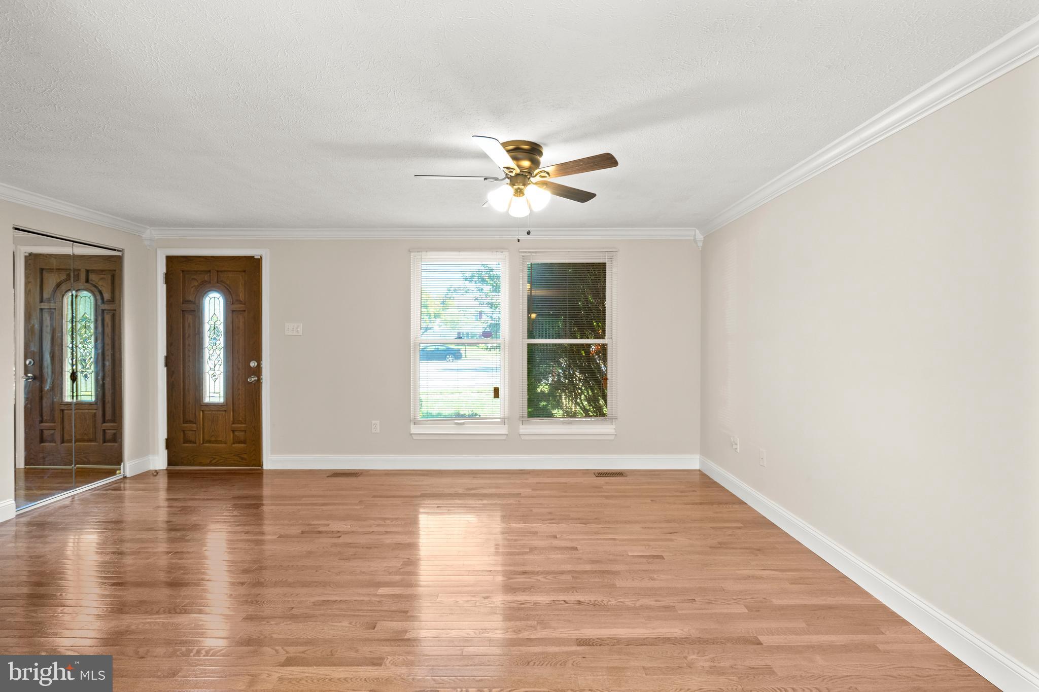 HILLCREST ORCHARDS - Residential