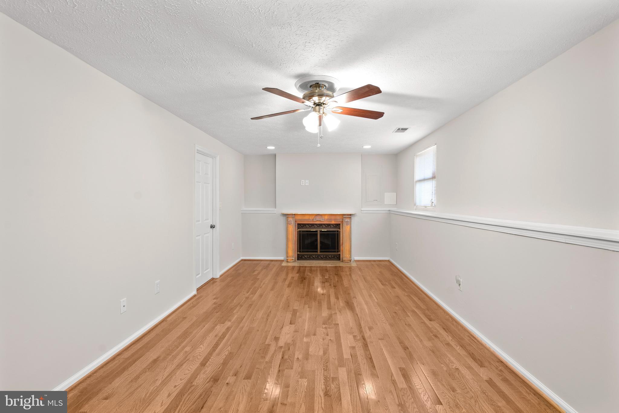 HILLCREST ORCHARDS - Residential