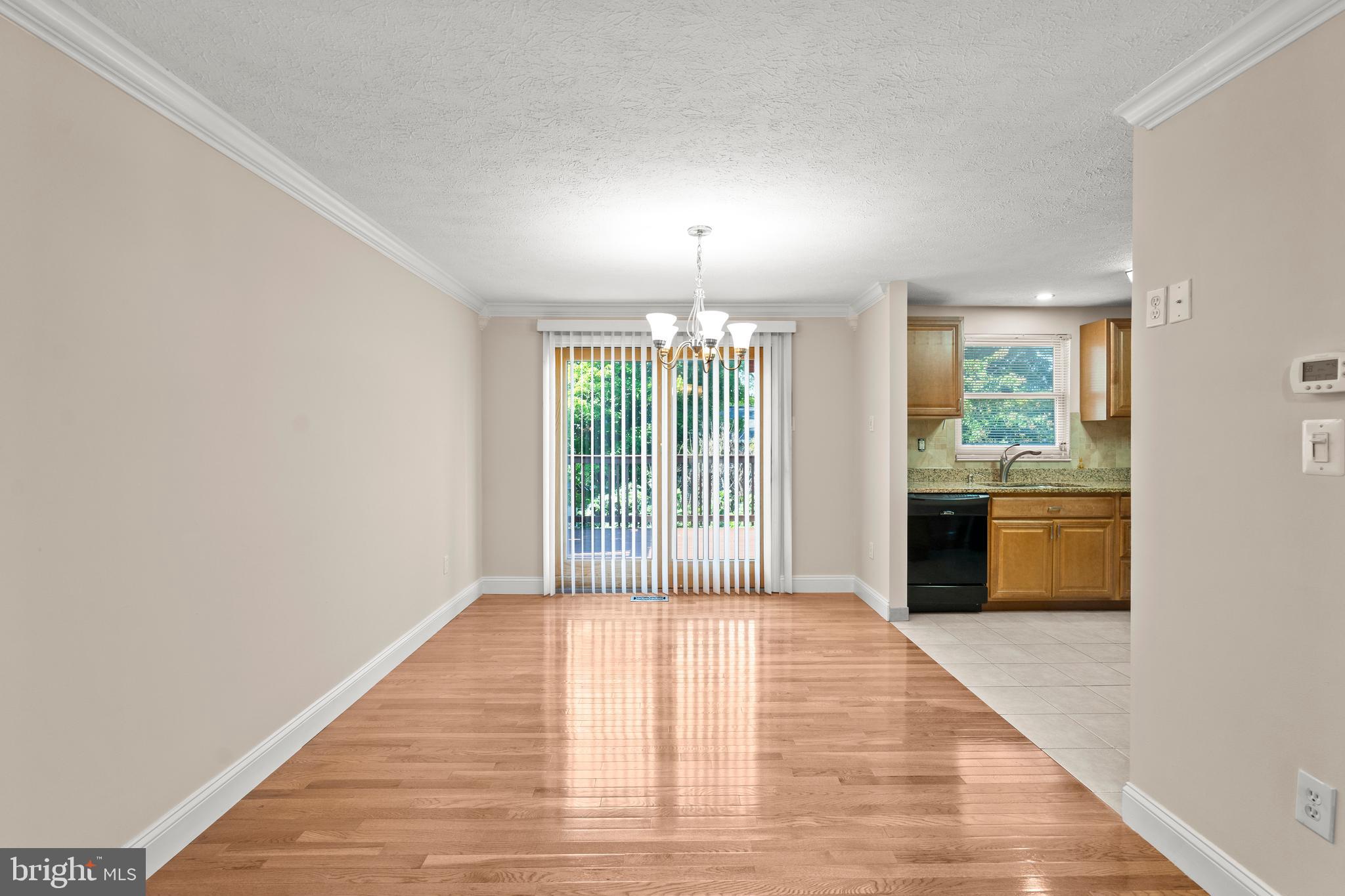 HILLCREST ORCHARDS - Residential