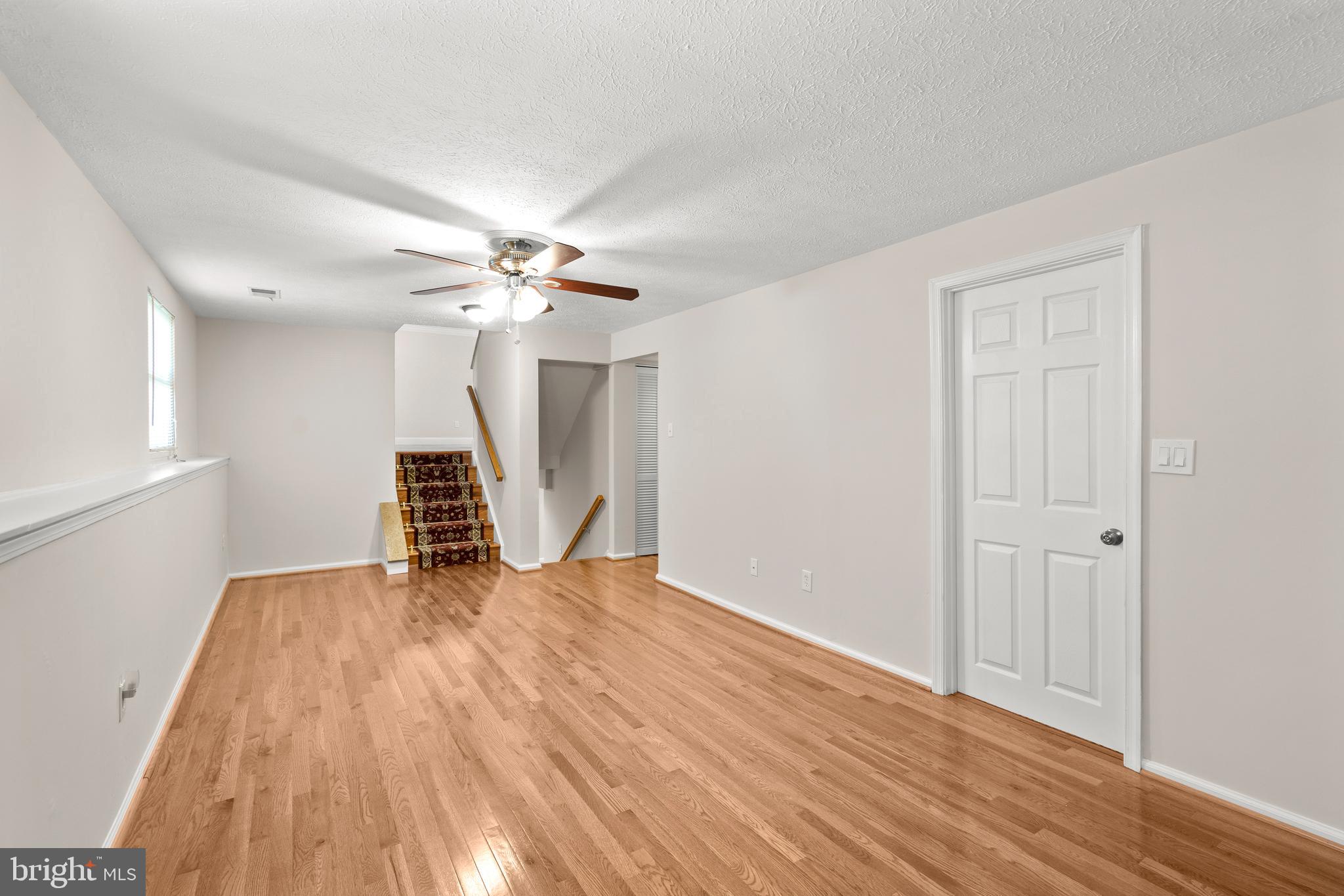 HILLCREST ORCHARDS - Residential