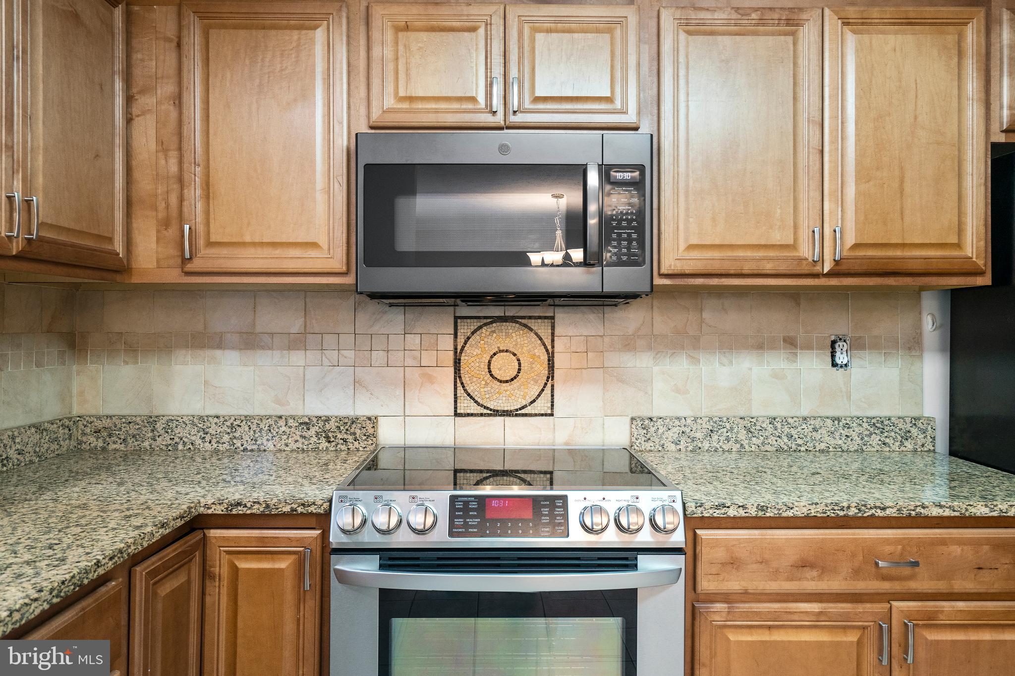 HILLCREST ORCHARDS - Residential