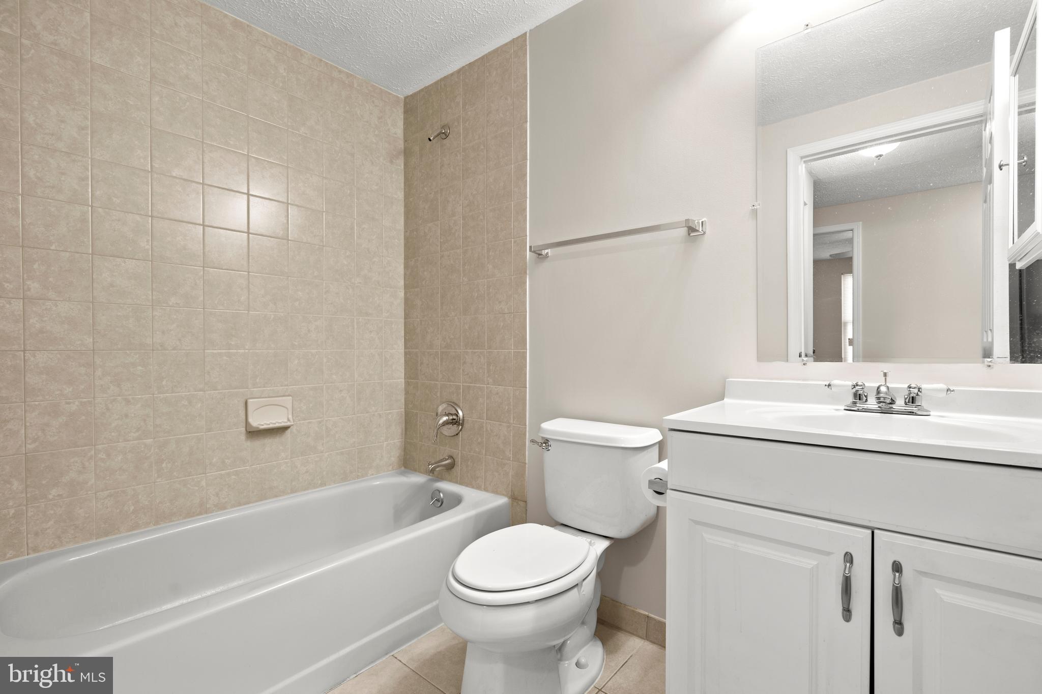 HILLCREST ORCHARDS - Residential