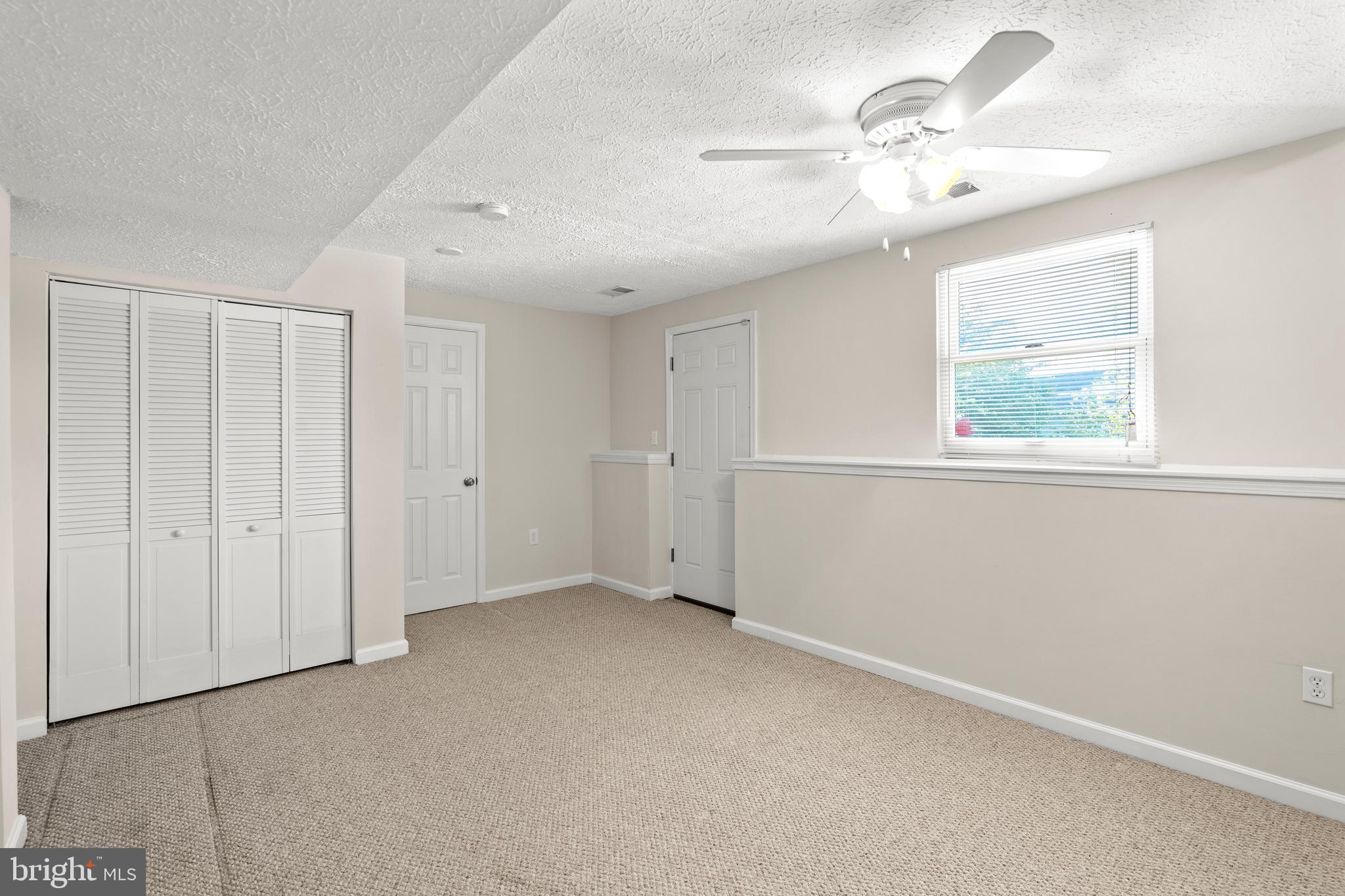 HILLCREST ORCHARDS - Residential