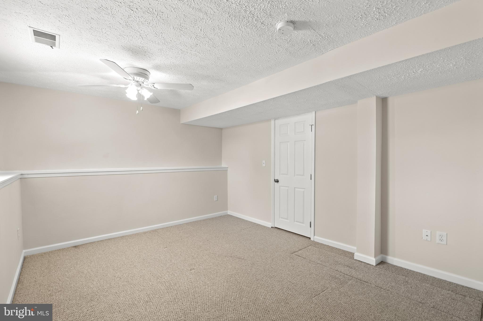 HILLCREST ORCHARDS - Residential