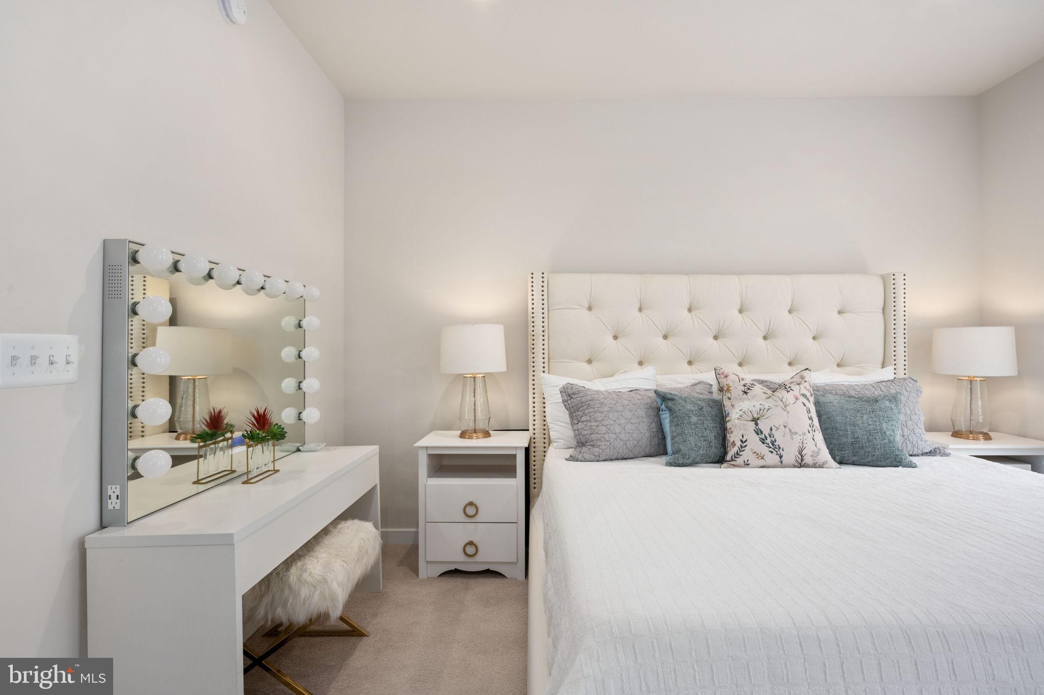 POTOMAC SHORES - Residential