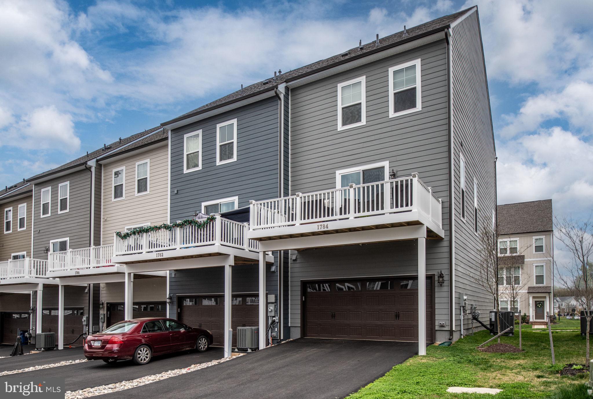 POTOMAC SHORES - Residential