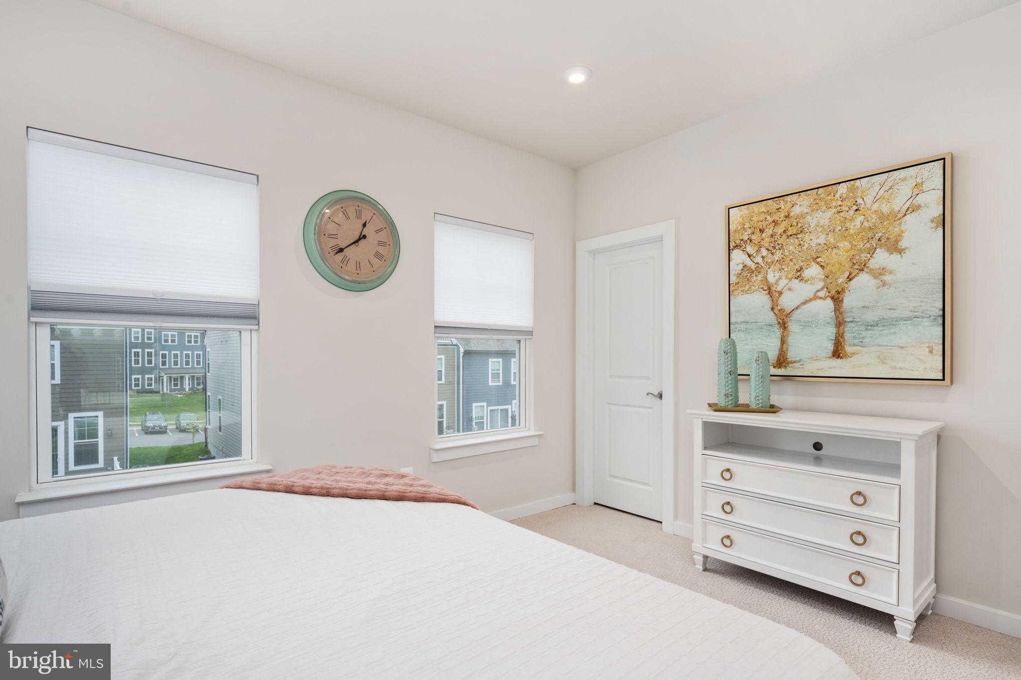 POTOMAC SHORES - Residential