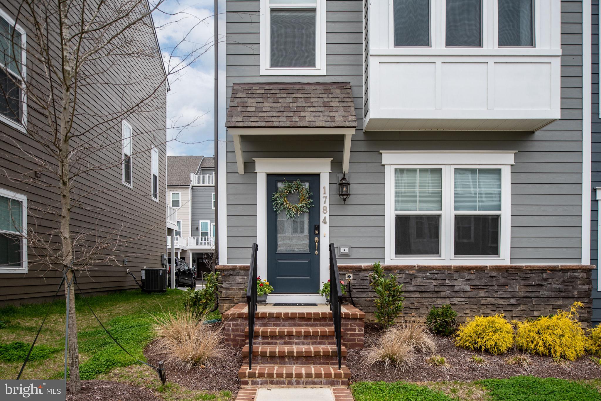 POTOMAC SHORES - Residential