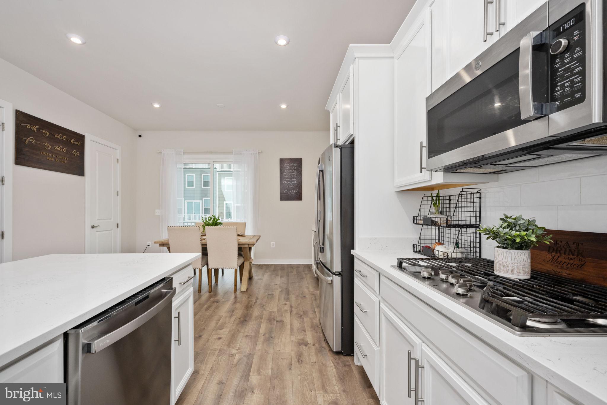 POTOMAC SHORES - Residential