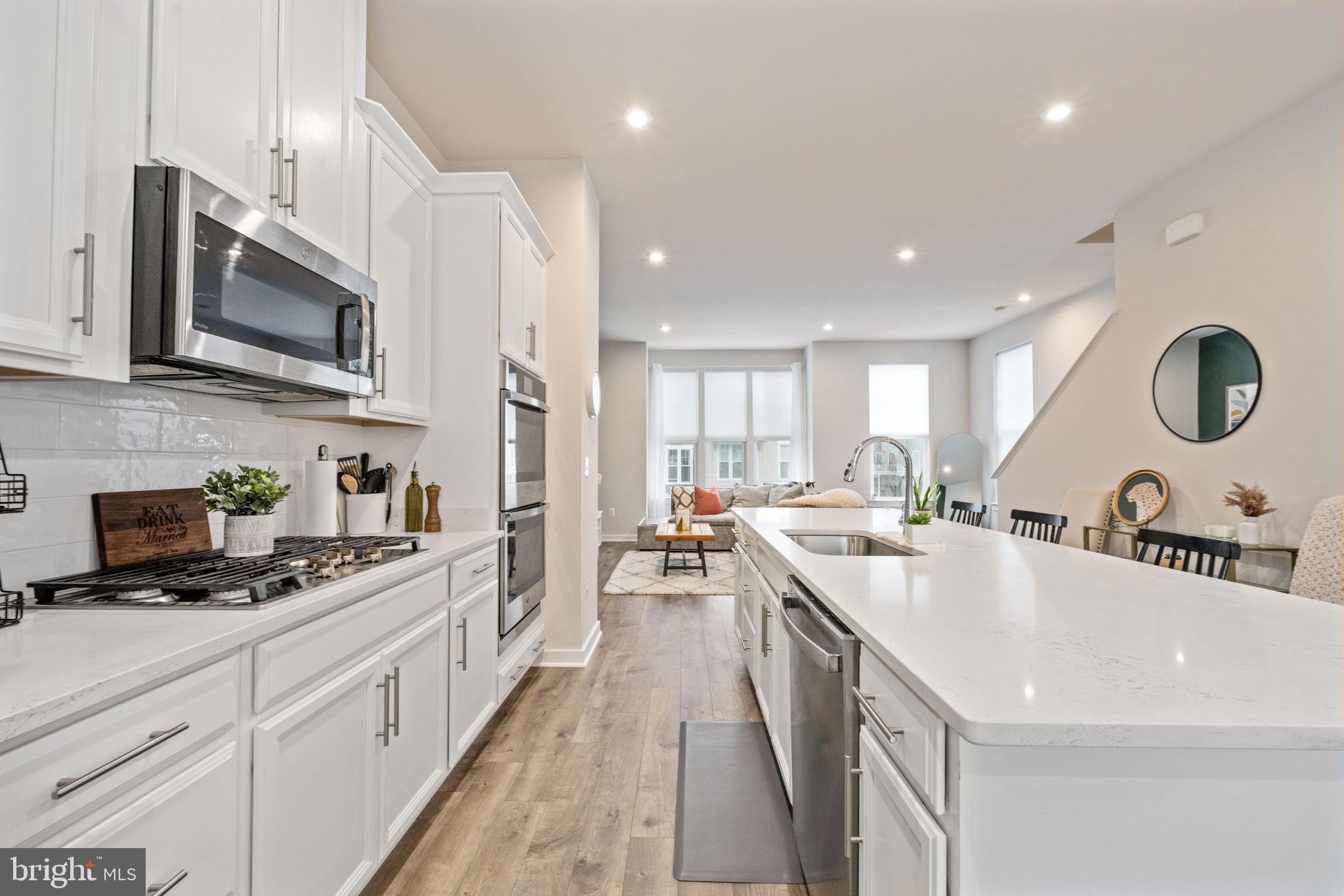 POTOMAC SHORES - Residential