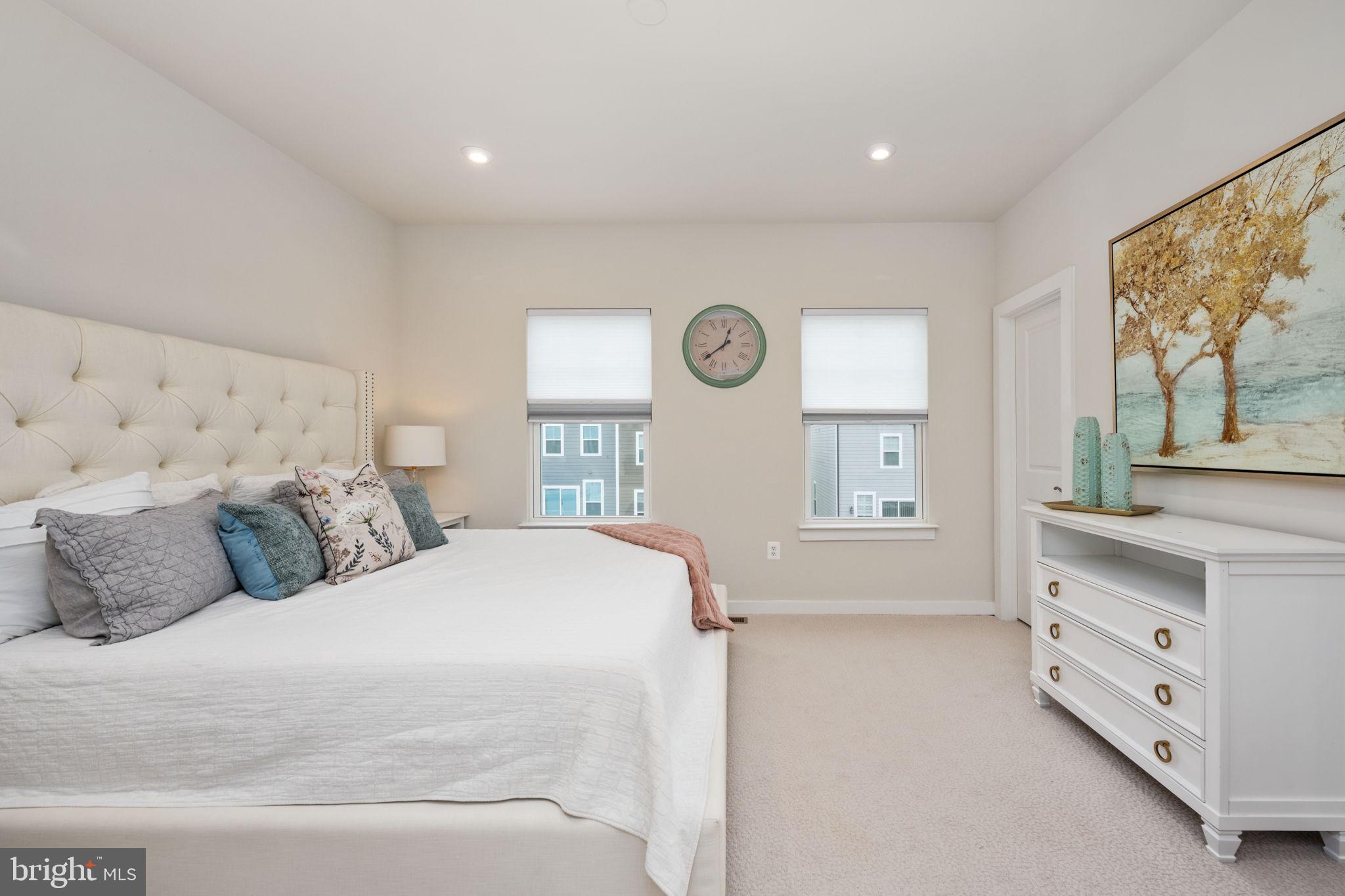 POTOMAC SHORES - Residential