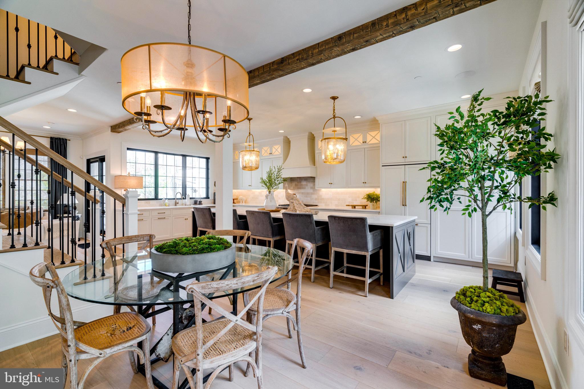 BELLA VISTA - Residential