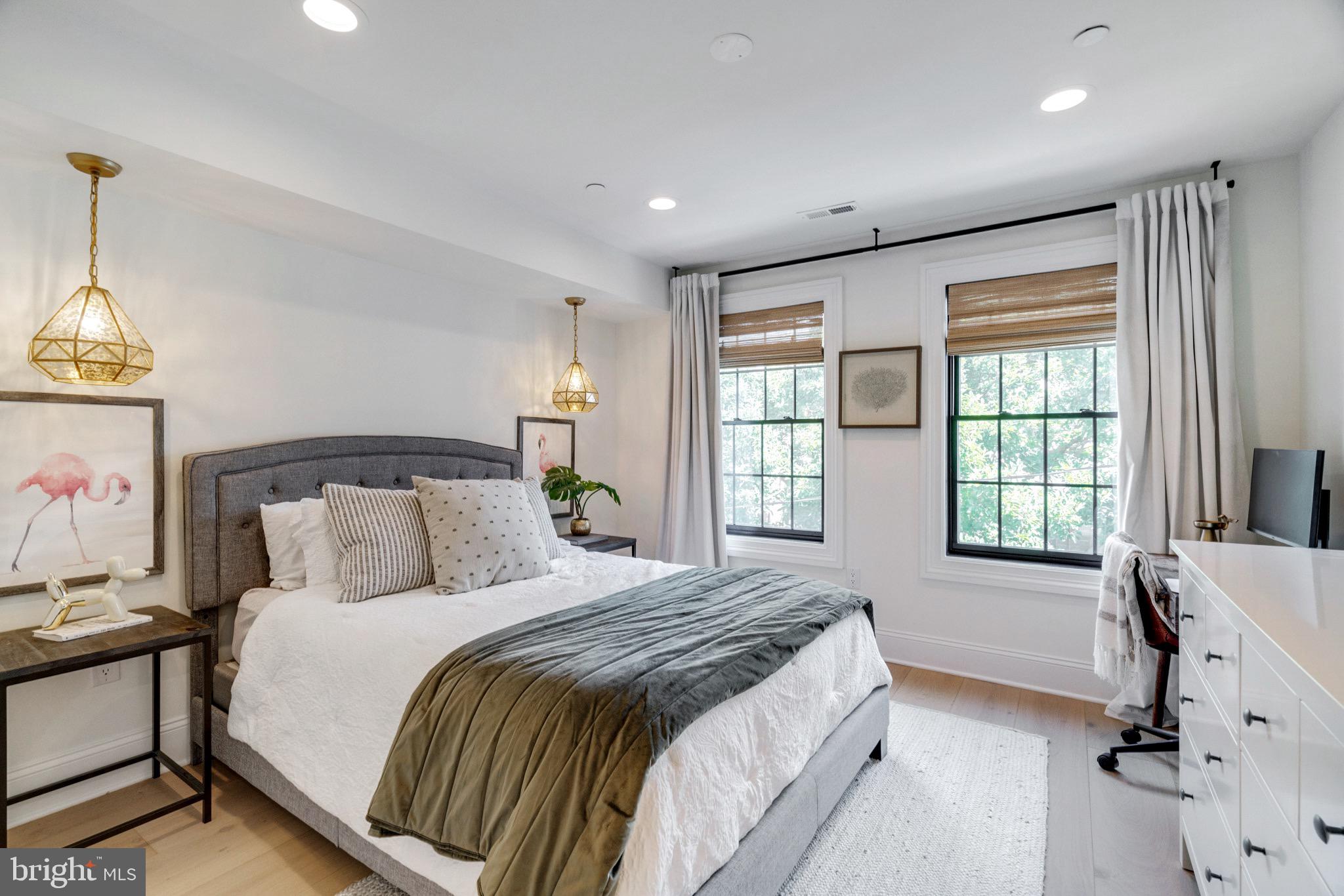 BELLA VISTA - Residential