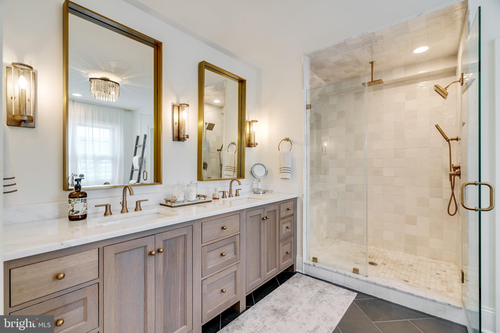 BELLA VISTA - Residential